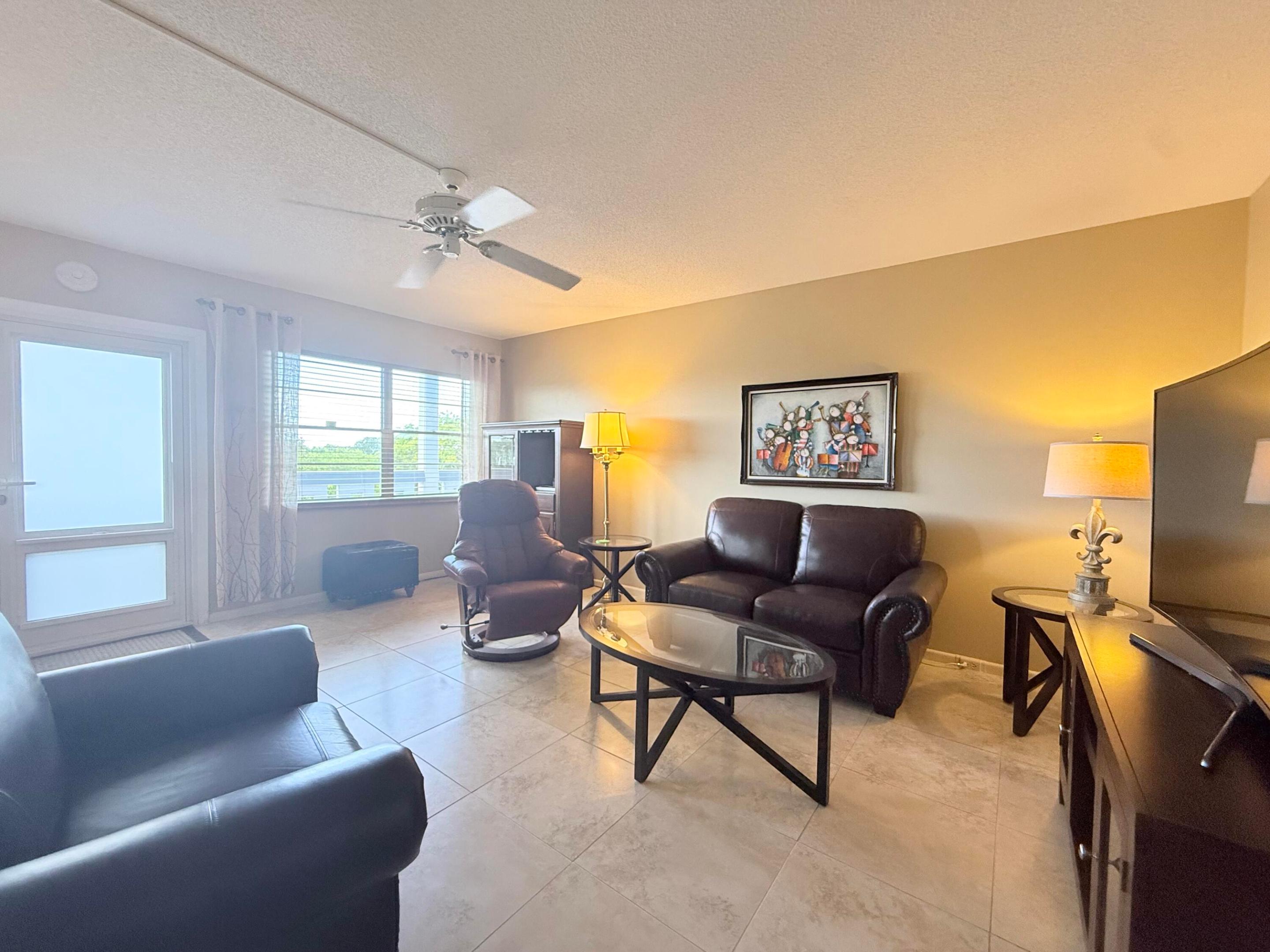 4015 Islewood D Property Photo 16