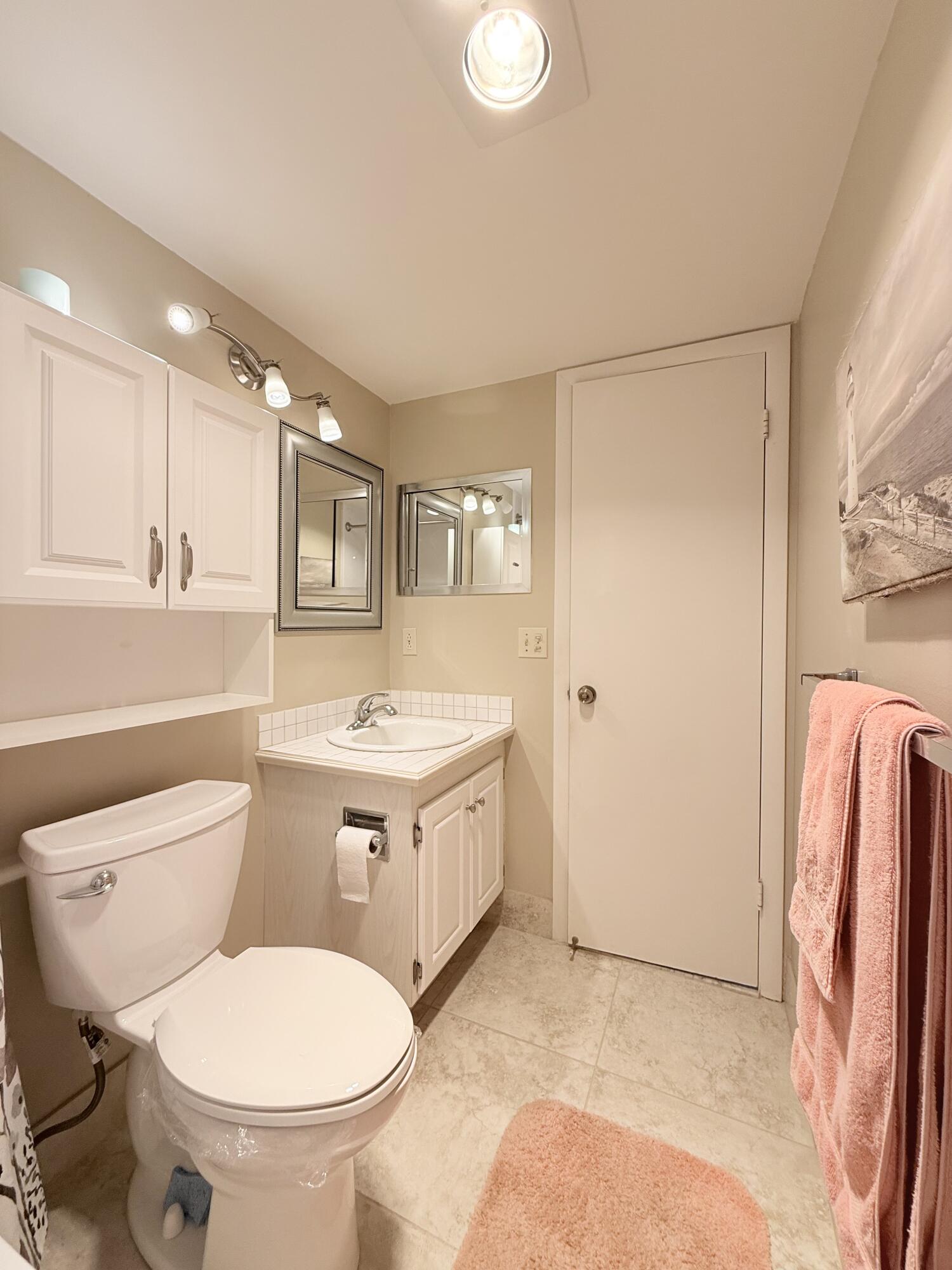4015 Islewood D Property Photo 25