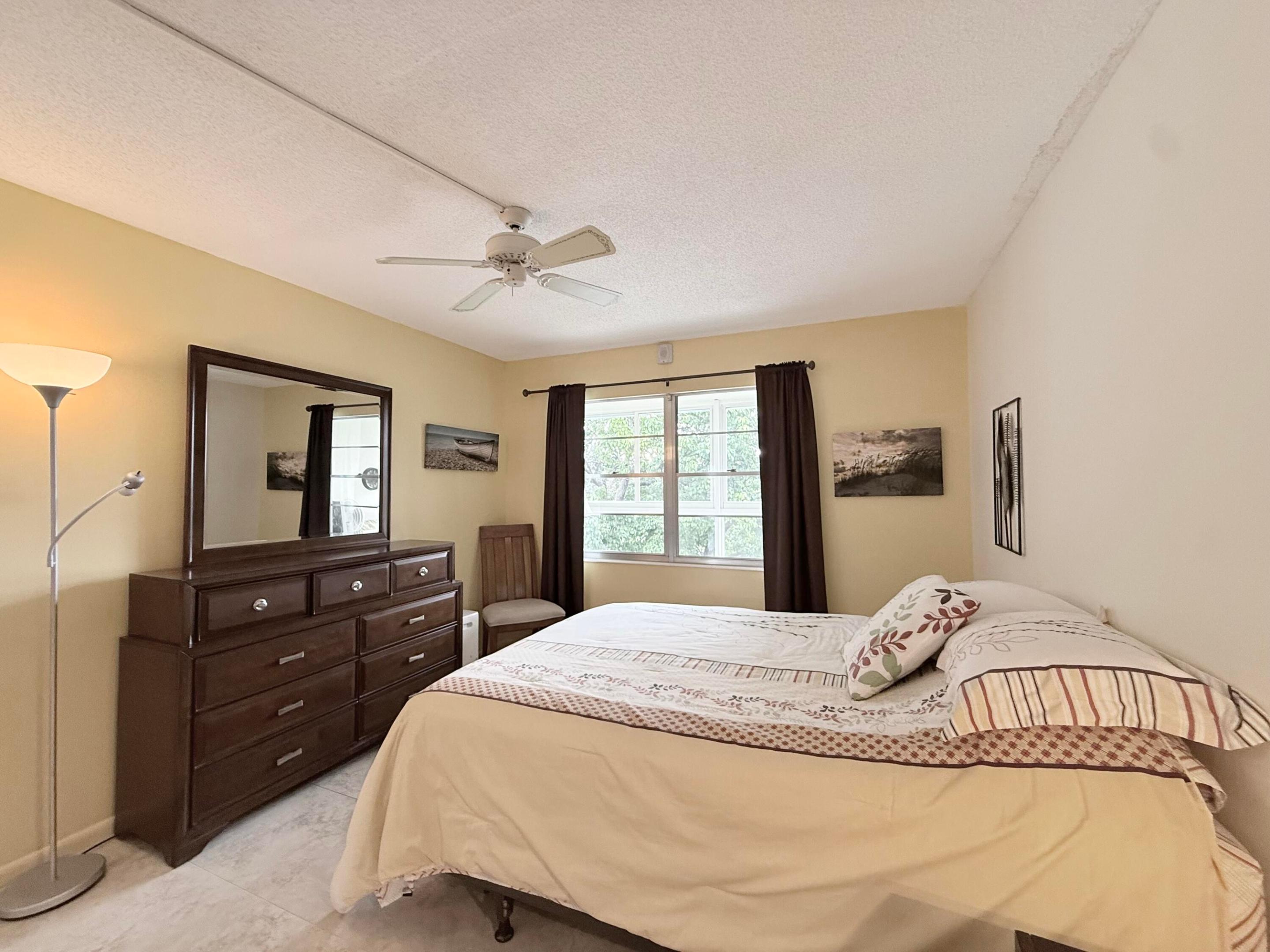 4015 Islewood D Property Photo 28
