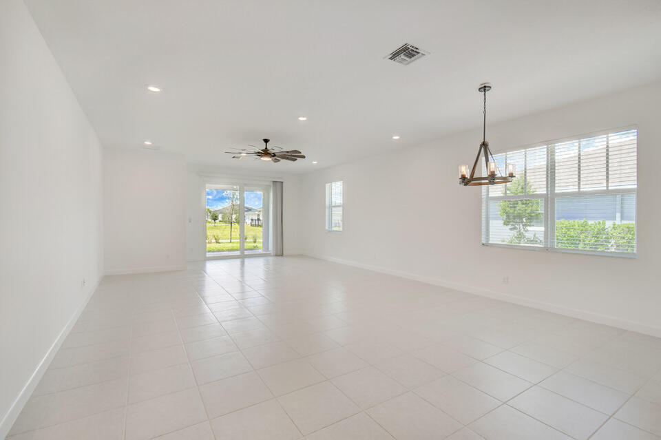 1267 Tangled Orchard Trace Property Photo 6