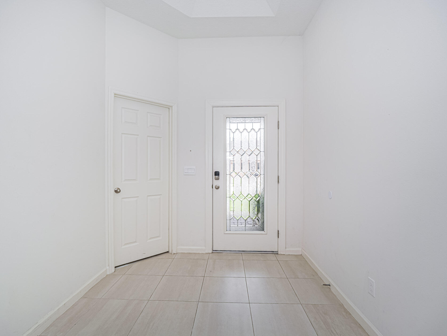 80 52nd Square Property Photo 6