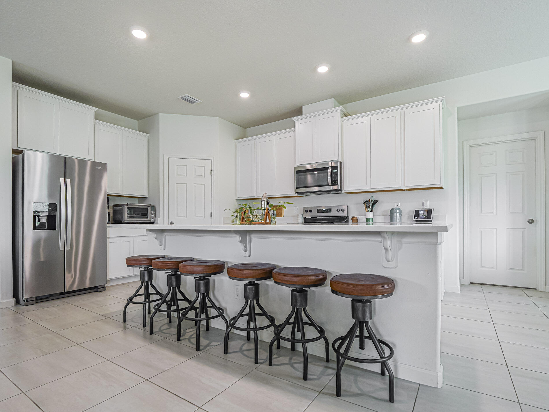 80 52nd Square Property Photo 11