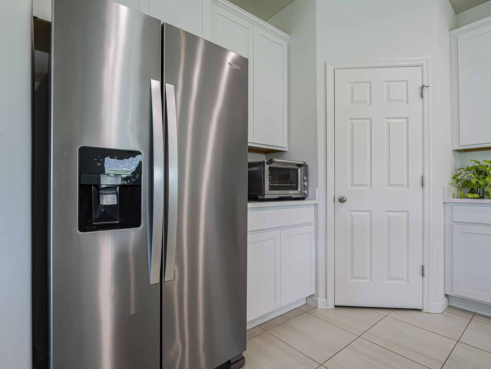 80 52nd Square Property Photo 17