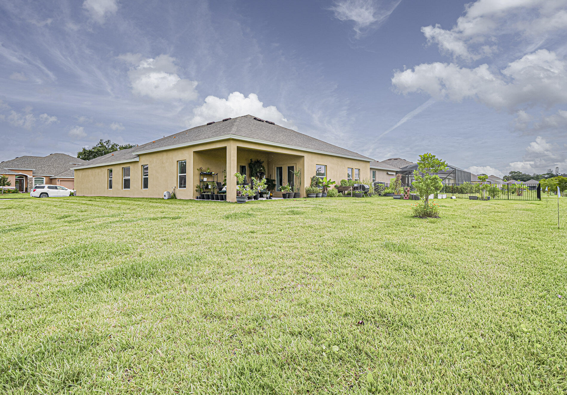 80 52nd Square Property Photo 41