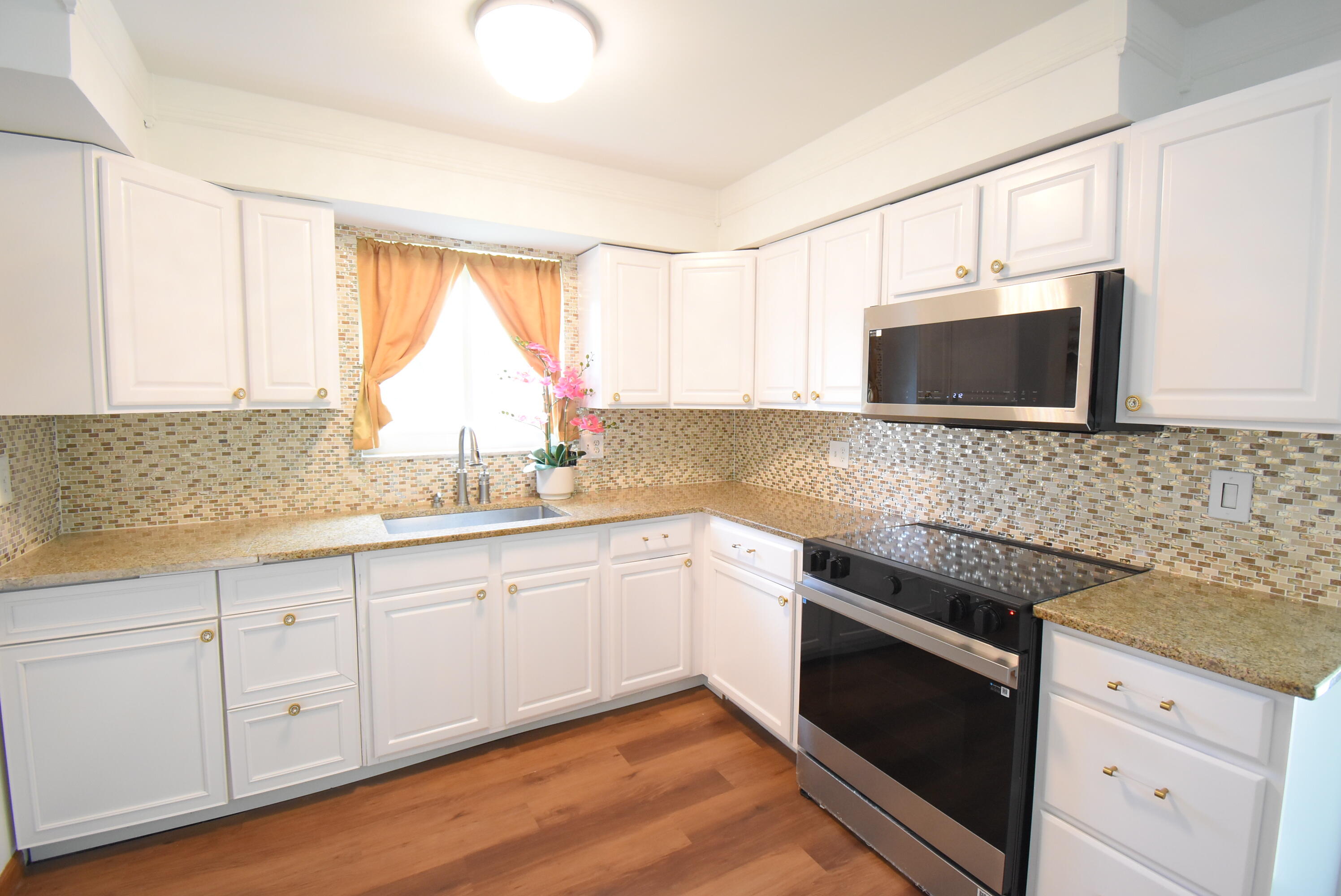 22047 CALDERA Avenue Property Photo 1