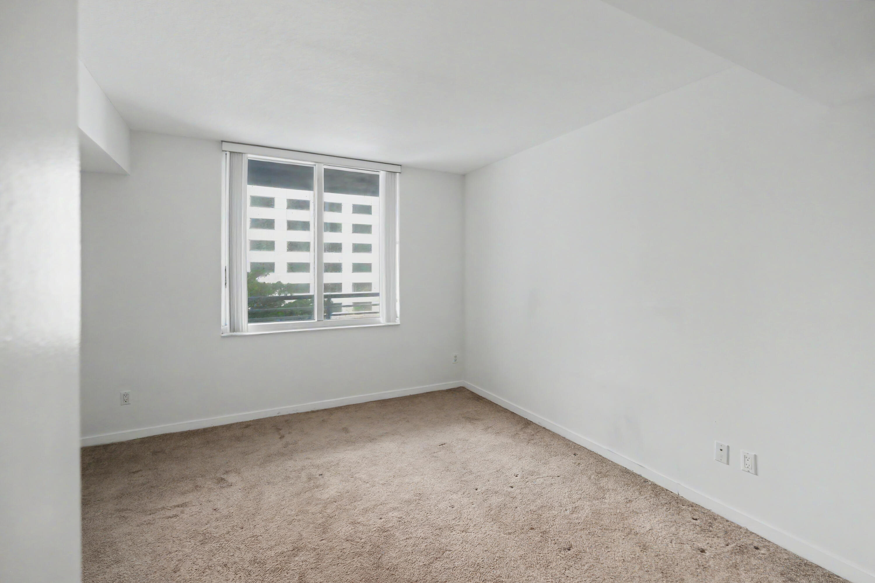 335 S Biscayne Boulevard 1002 Property Photo 16
