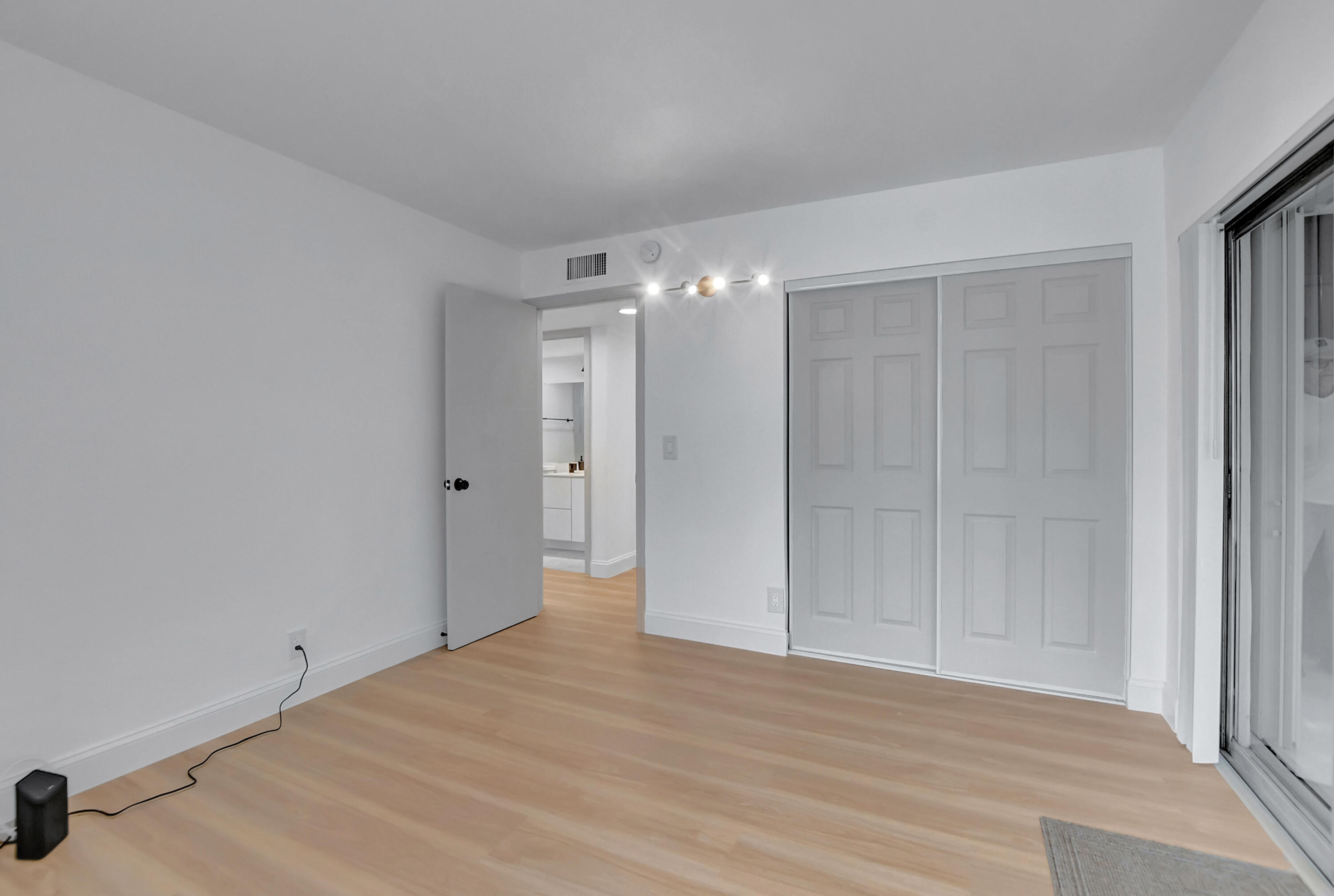 972 Normandy U Property Photo 24