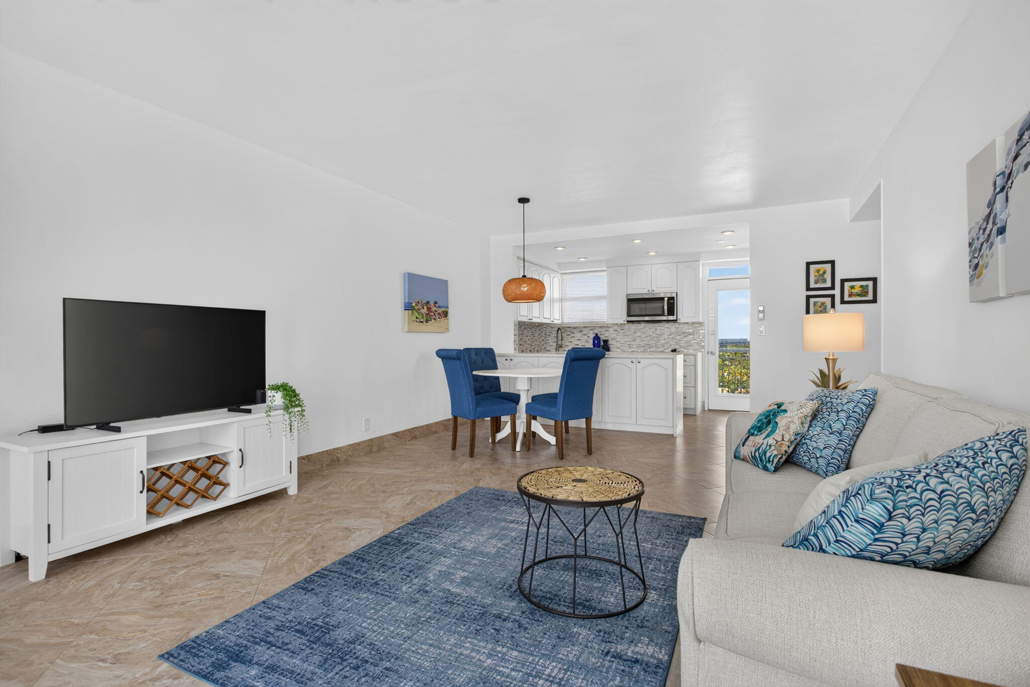 1920 S Ocean Drive 708 Property Photo 9