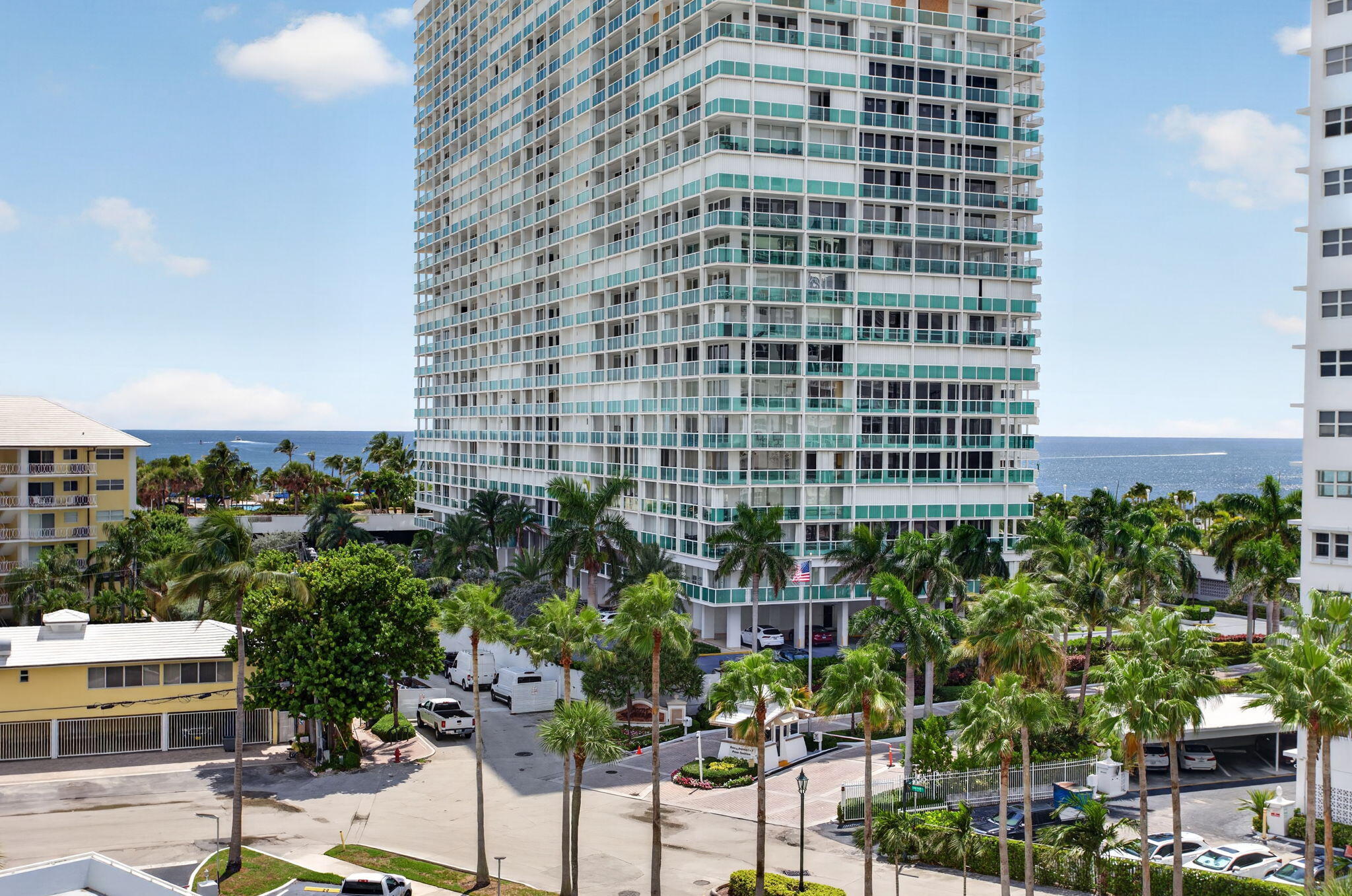 1920 S Ocean Drive 708 Property Photo 12
