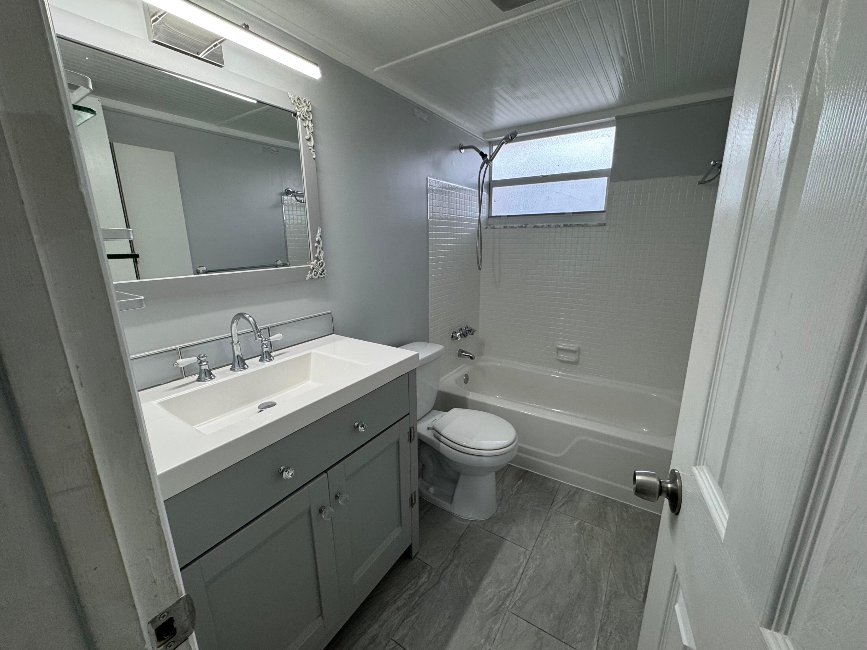721 Lori Drive 206 Property Photo 15