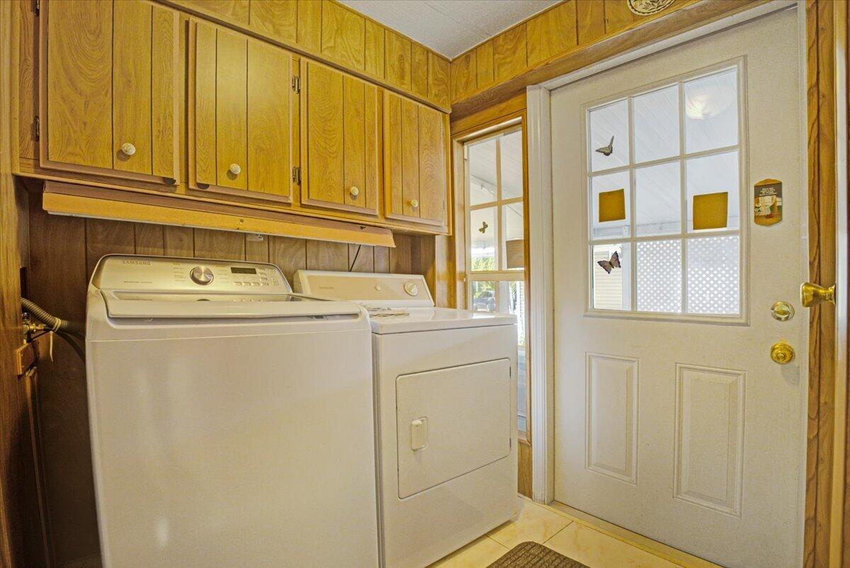 109 Nw 51st Street Property Photo 8