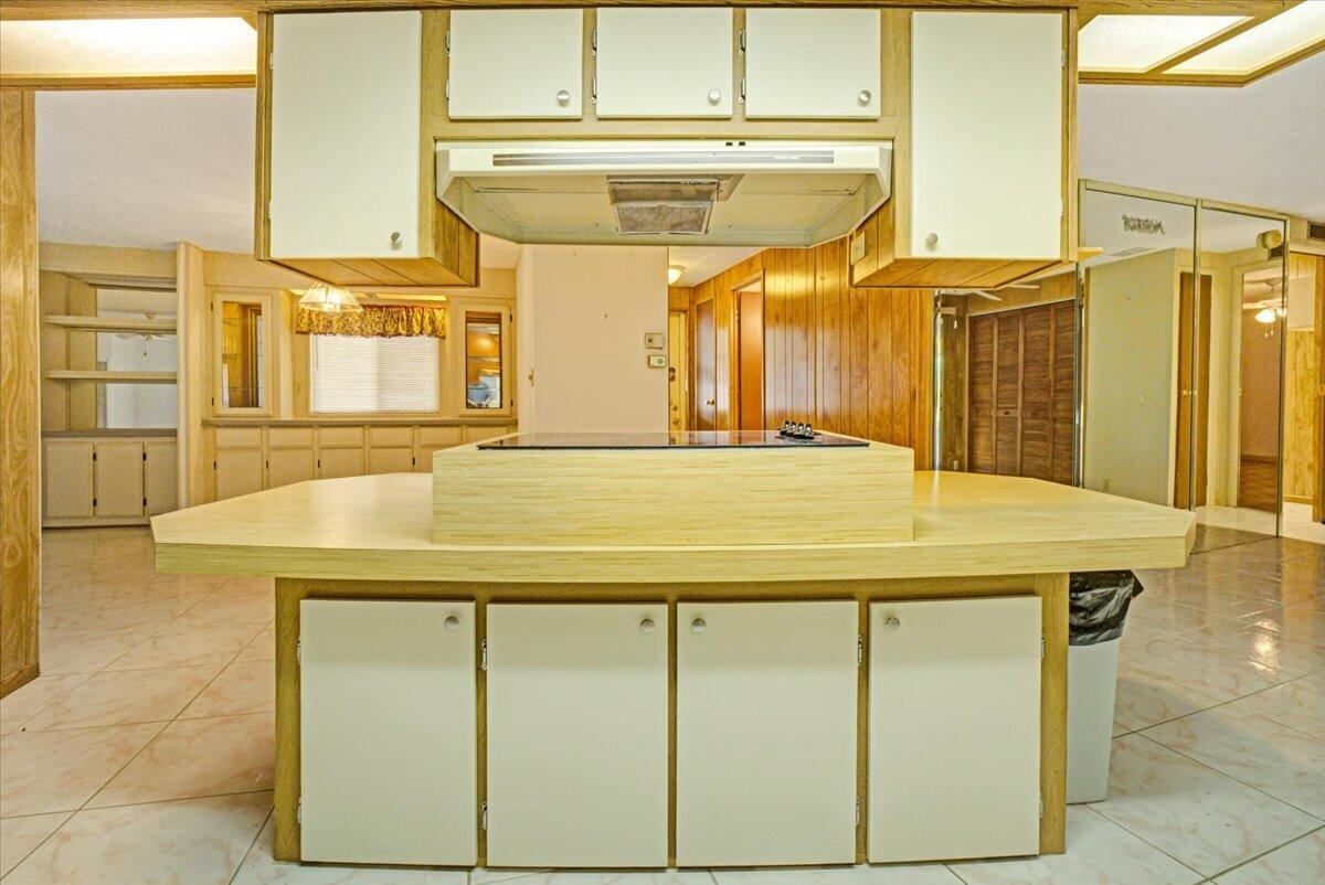 109 Nw 51st Street Property Photo 10