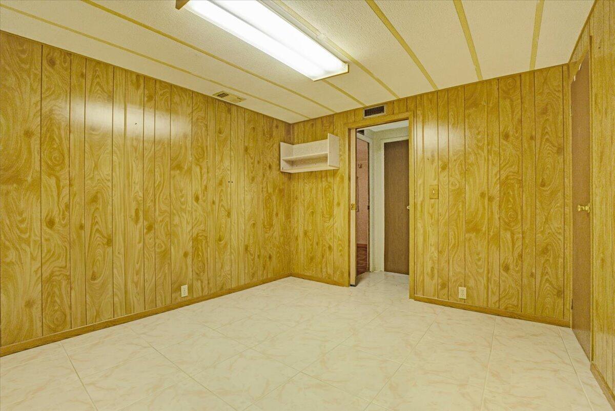 109 Nw 51st Street Property Photo 24