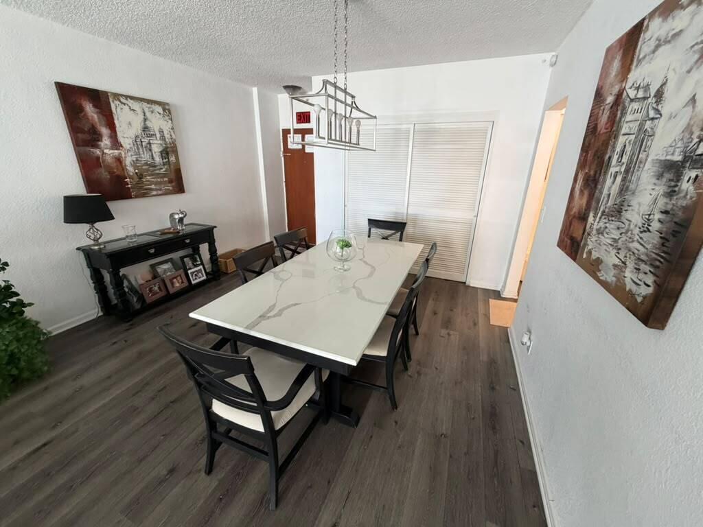 3901 S Ocean Drive 10j Property Photo 3