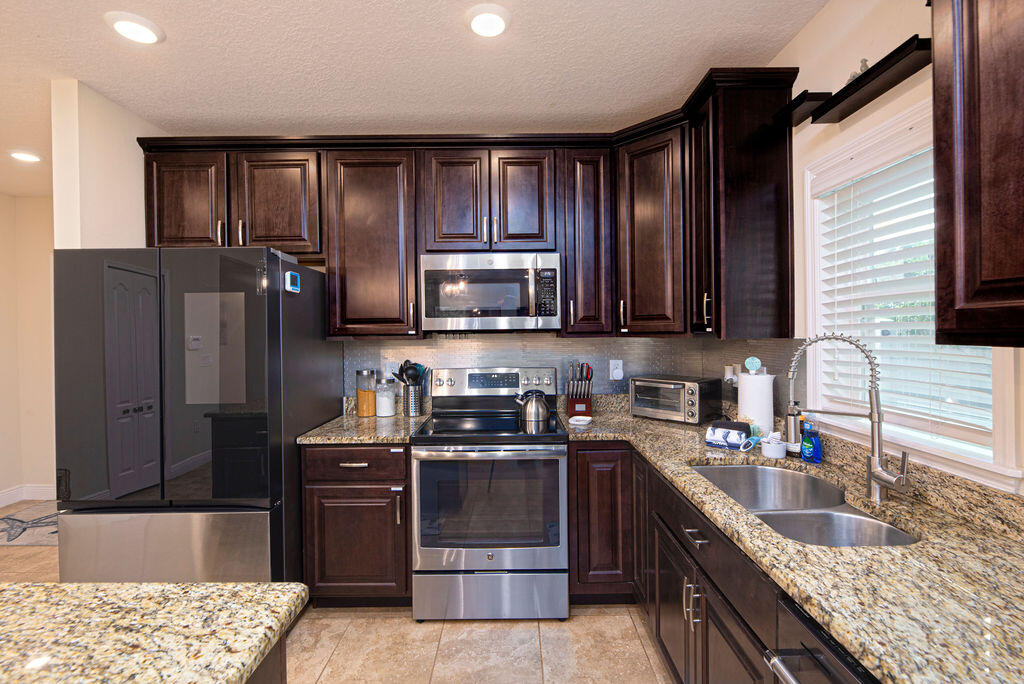 971 Sw Jasper Avenue Property Photo 12