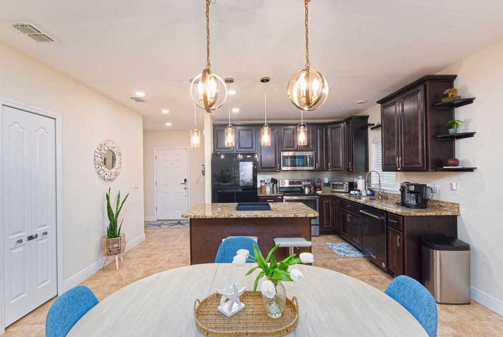 971 Sw Jasper Avenue Property Photo 15
