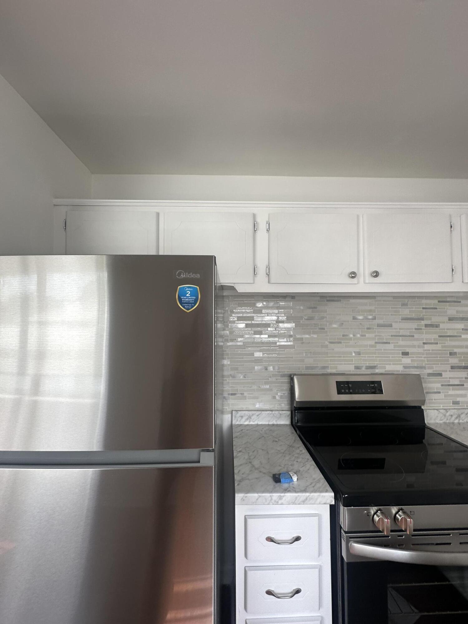 195 Windsor I Property Photo 5