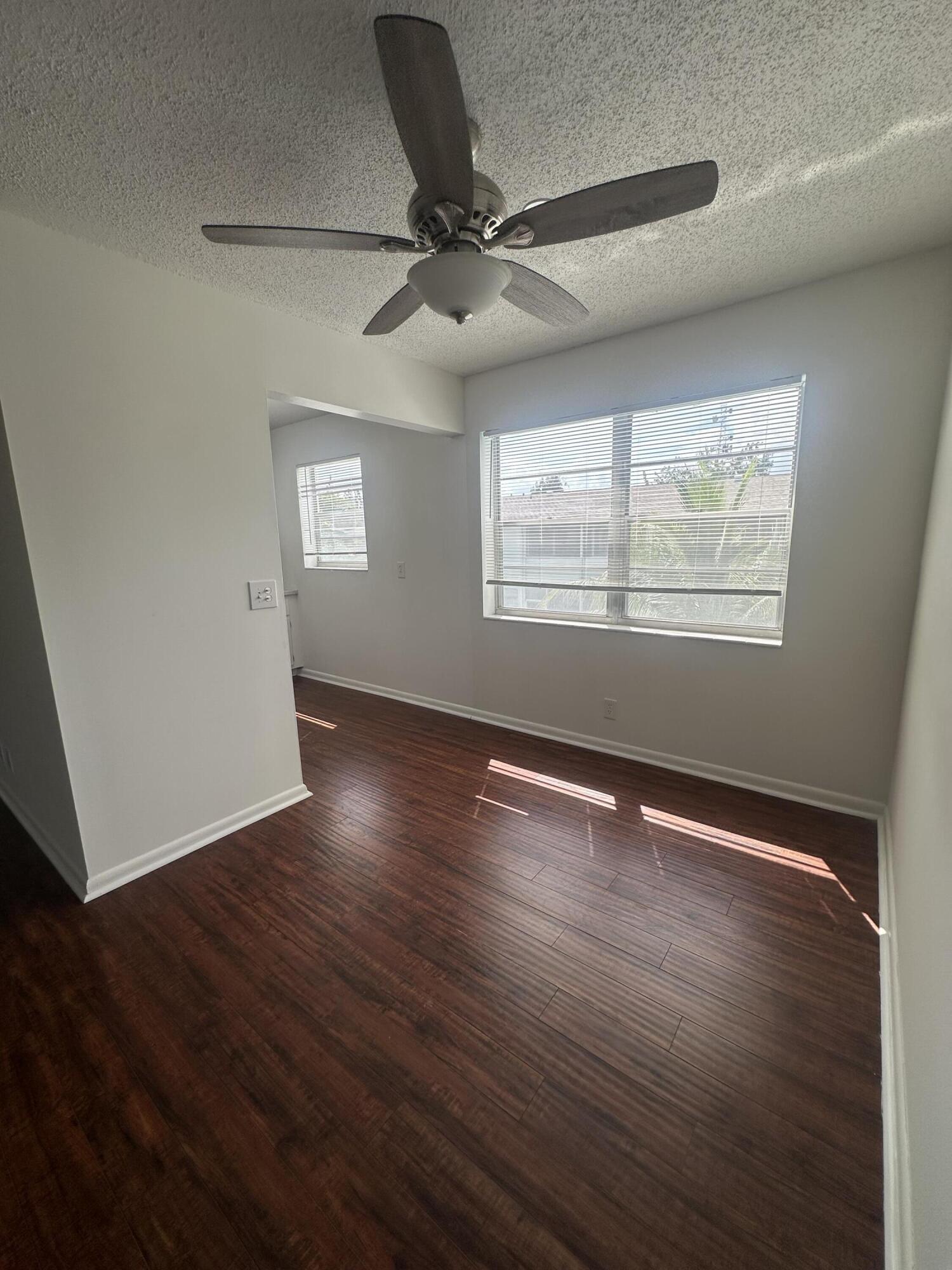 195 Windsor I Property Photo 8