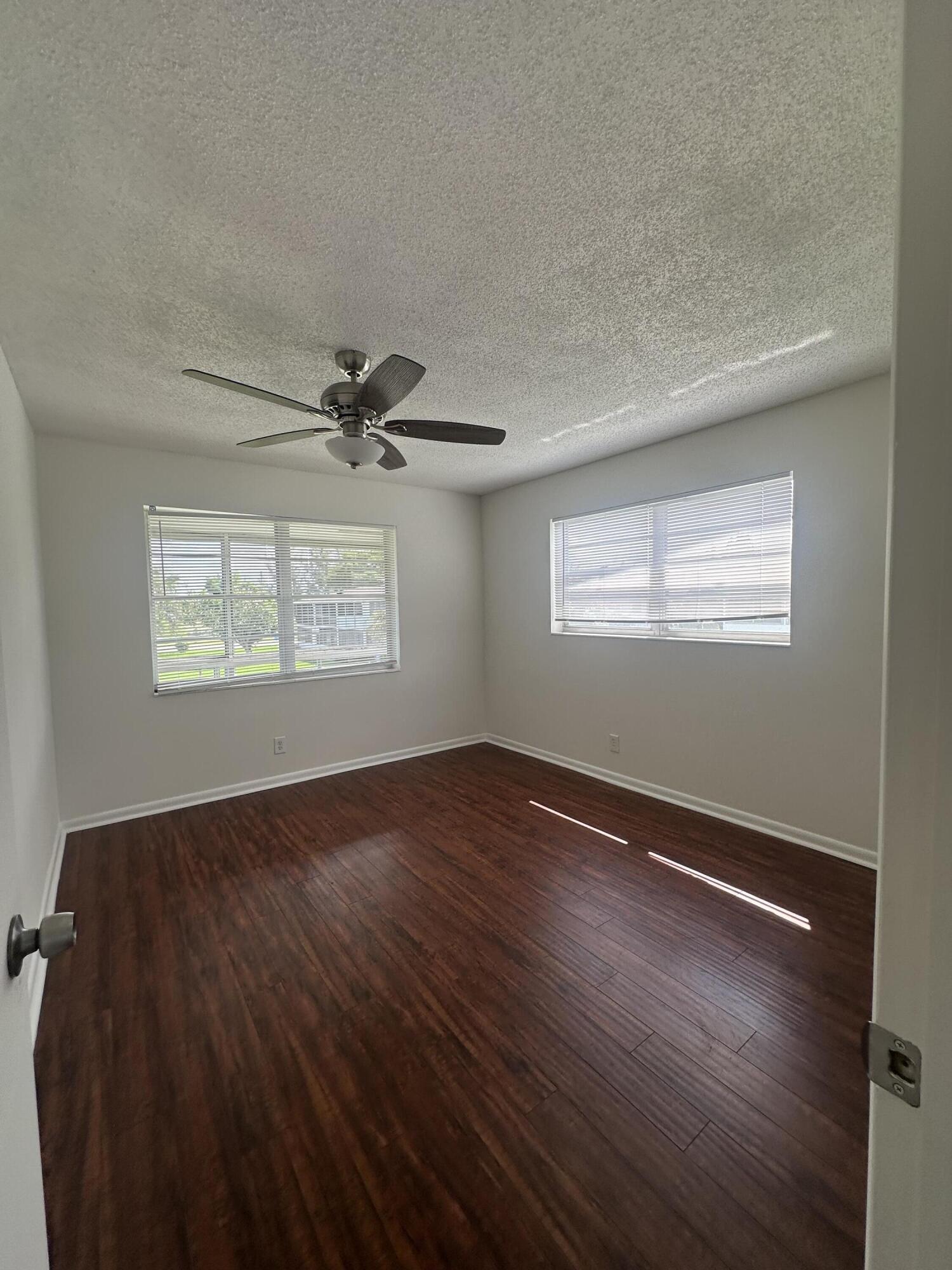 195 Windsor I Property Photo 15