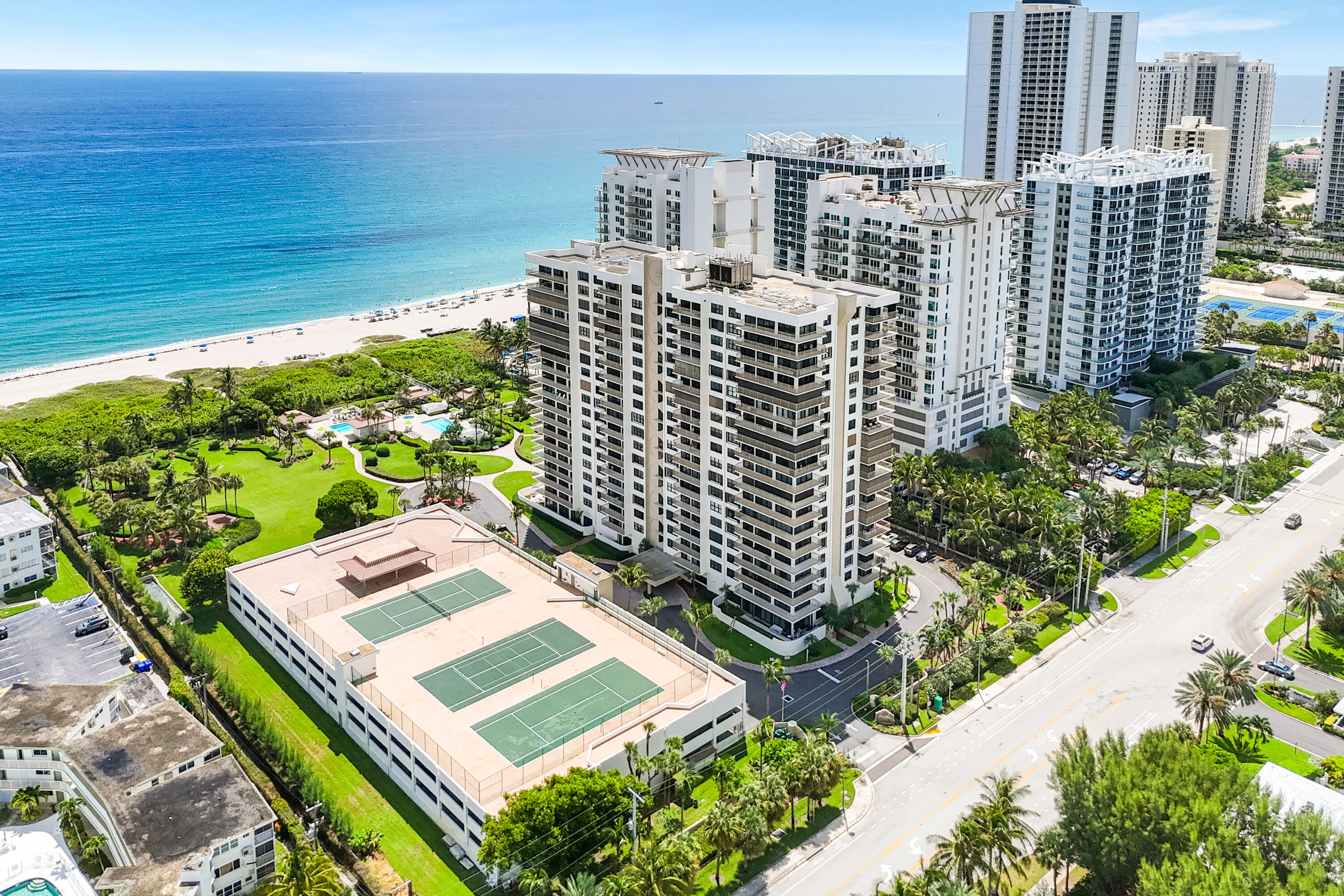 3400 N OCEAN Drive 908 Property Photo 1
