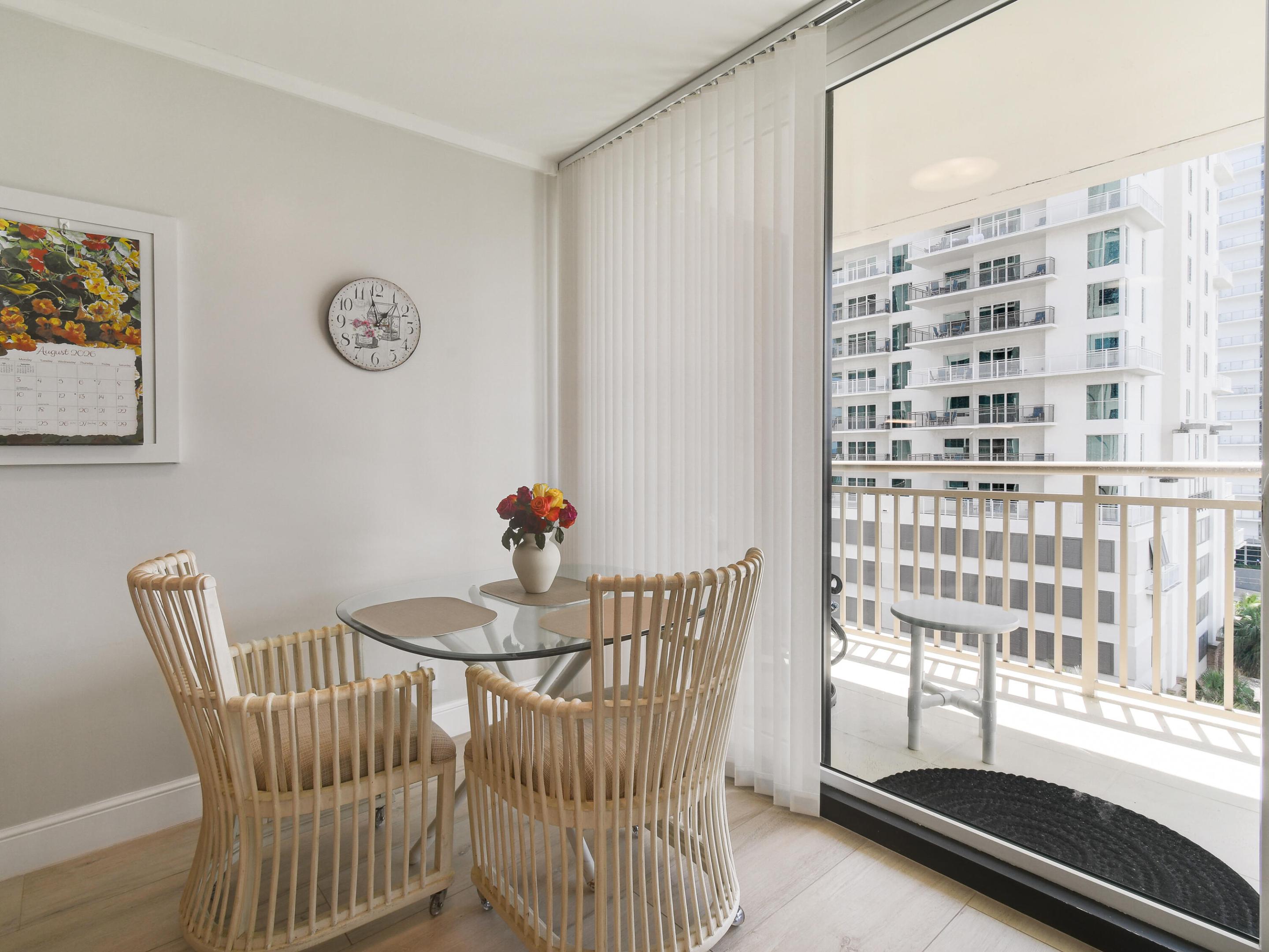 3400 N Ocean Drive 908 Property Photo 13