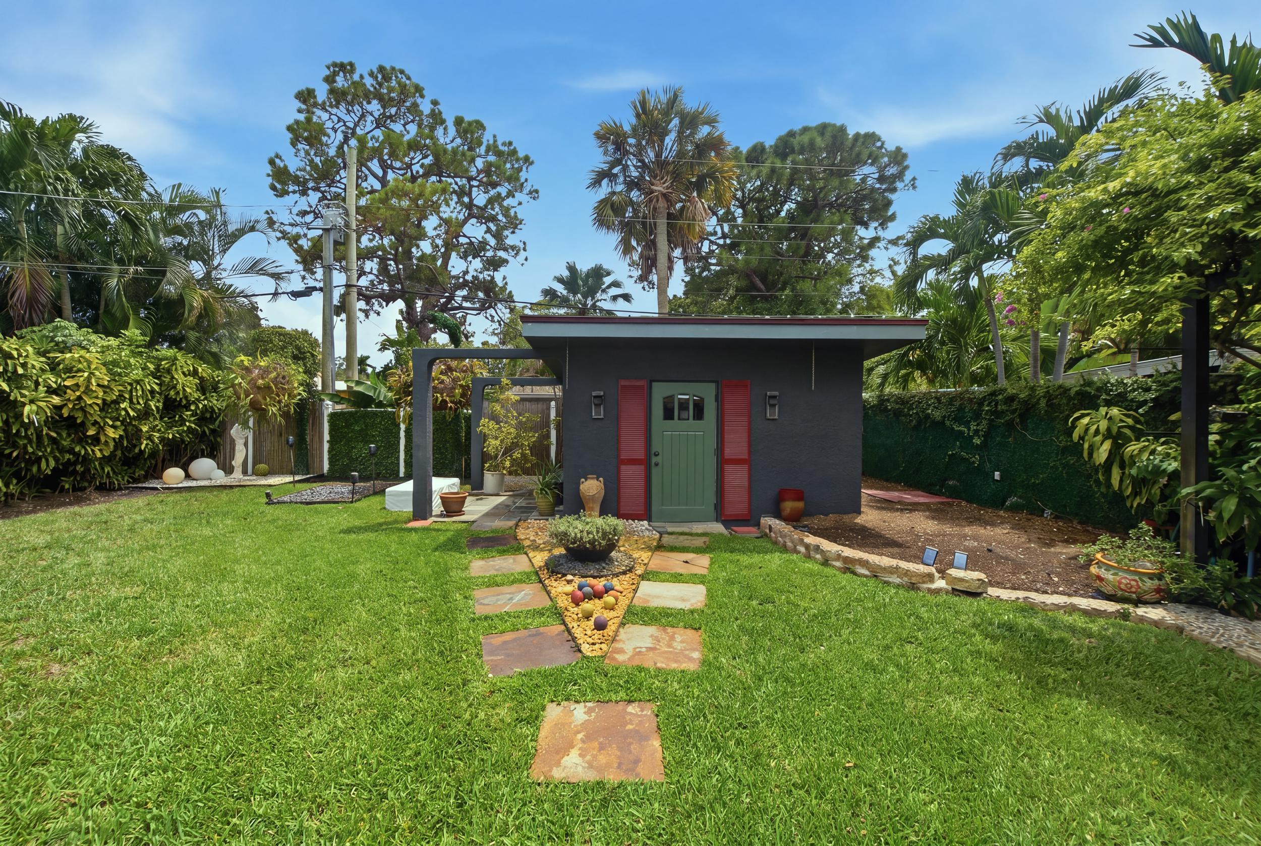 1110 Sw 18th Court Property Photo 19