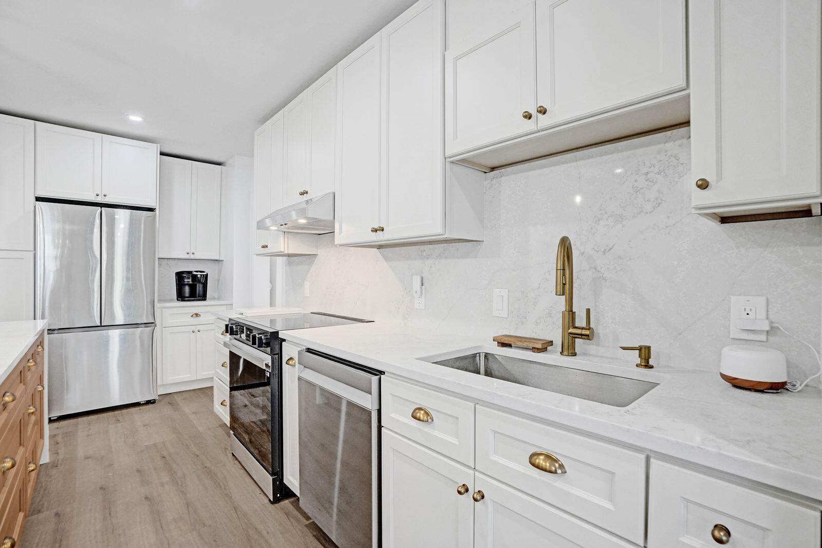 4250 Galt Ocean Drive 9m Property Photo 8