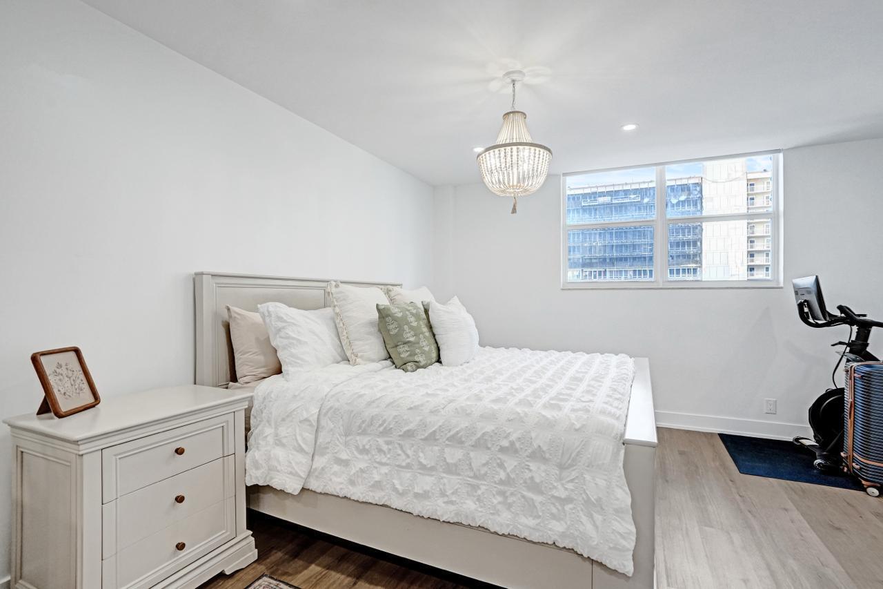 4250 Galt Ocean Drive 9m Property Photo 17