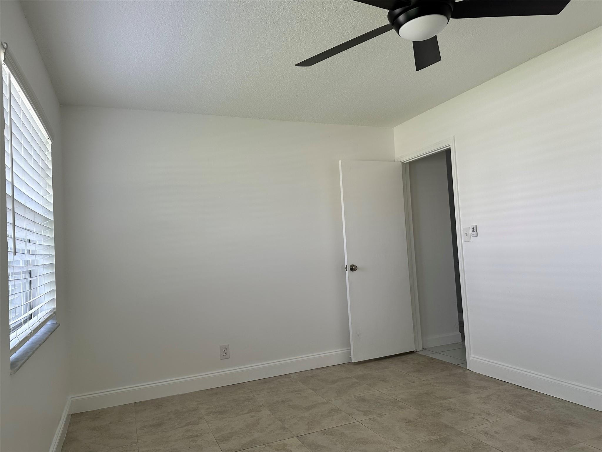 1905 Sw 86th Avenue Property Photo 12