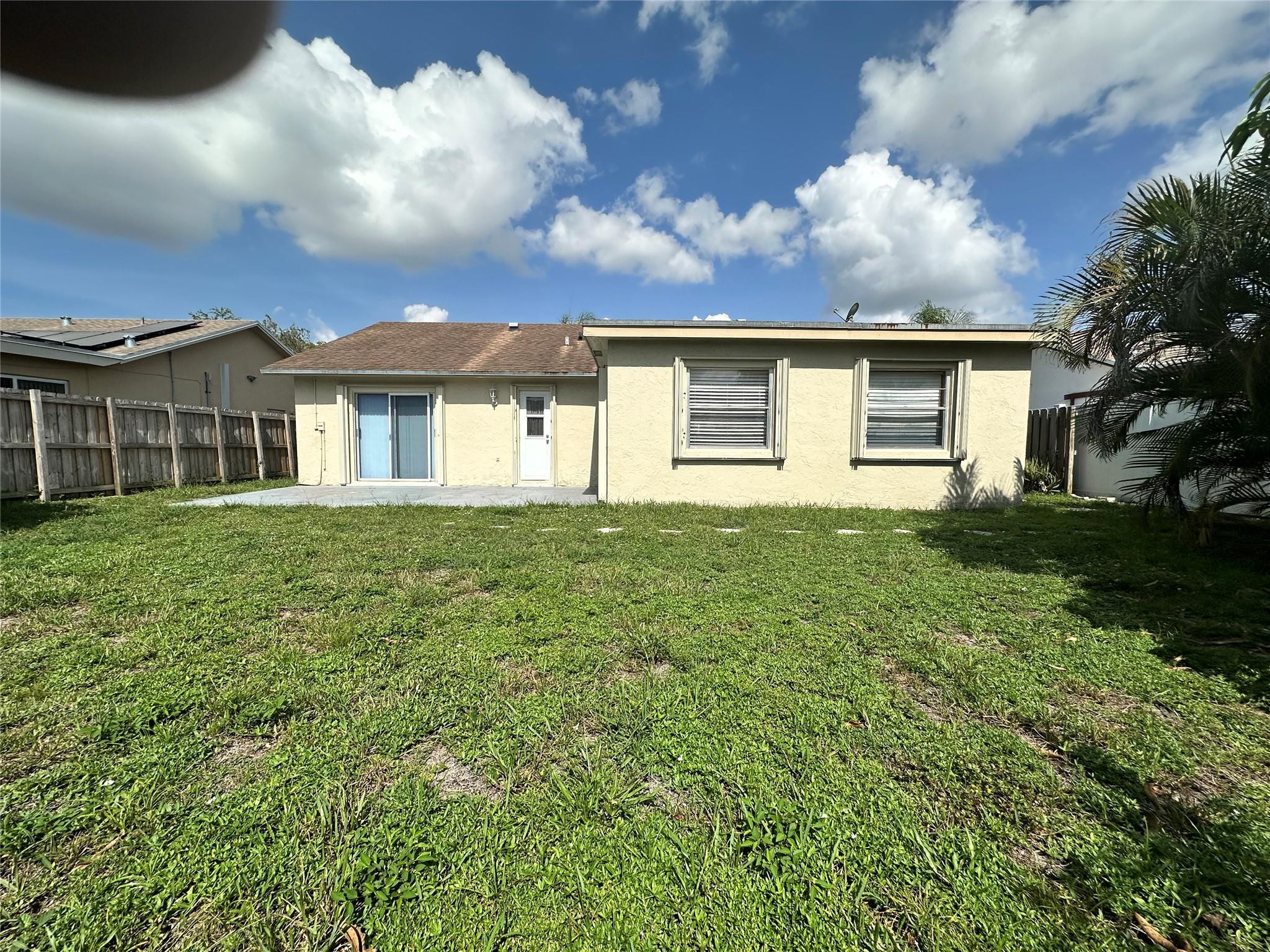1905 Sw 86th Avenue Property Photo 20