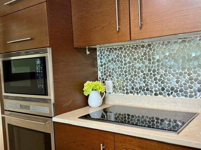 465 Brickell Avenue 1806 Property Photo 15