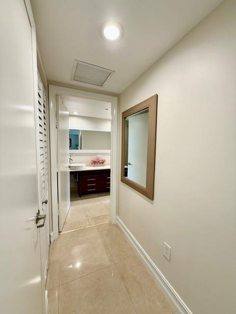 465 Brickell Avenue 1806 Property Photo 28