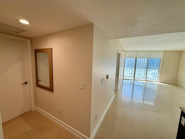 465 Brickell Avenue 1806 Property Photo 37