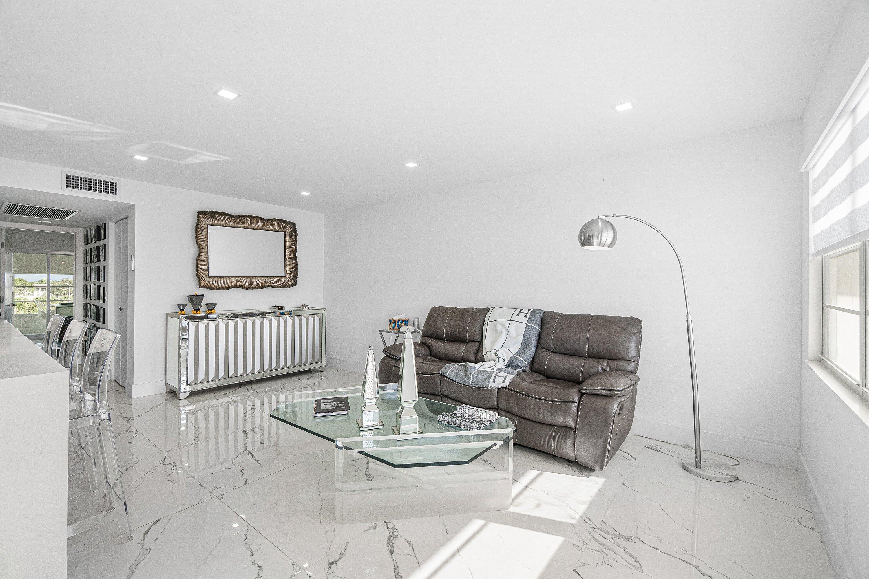 4017 Newcastle A Property Photo 16