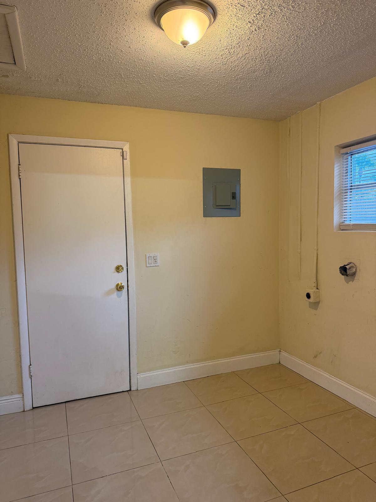 4159 Sherri Court Property Photo 5