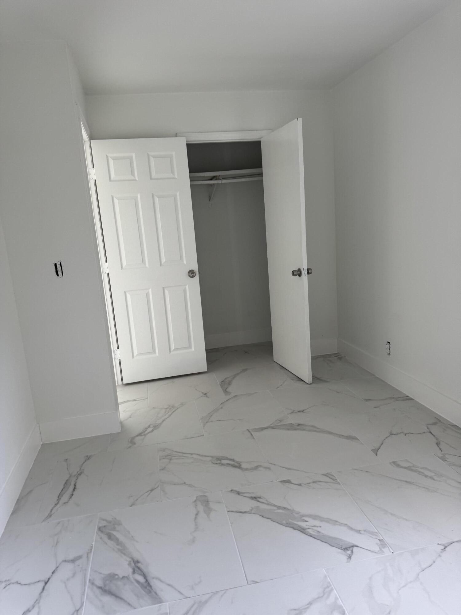 501 Sw 83rd Avenue Property Photo 16