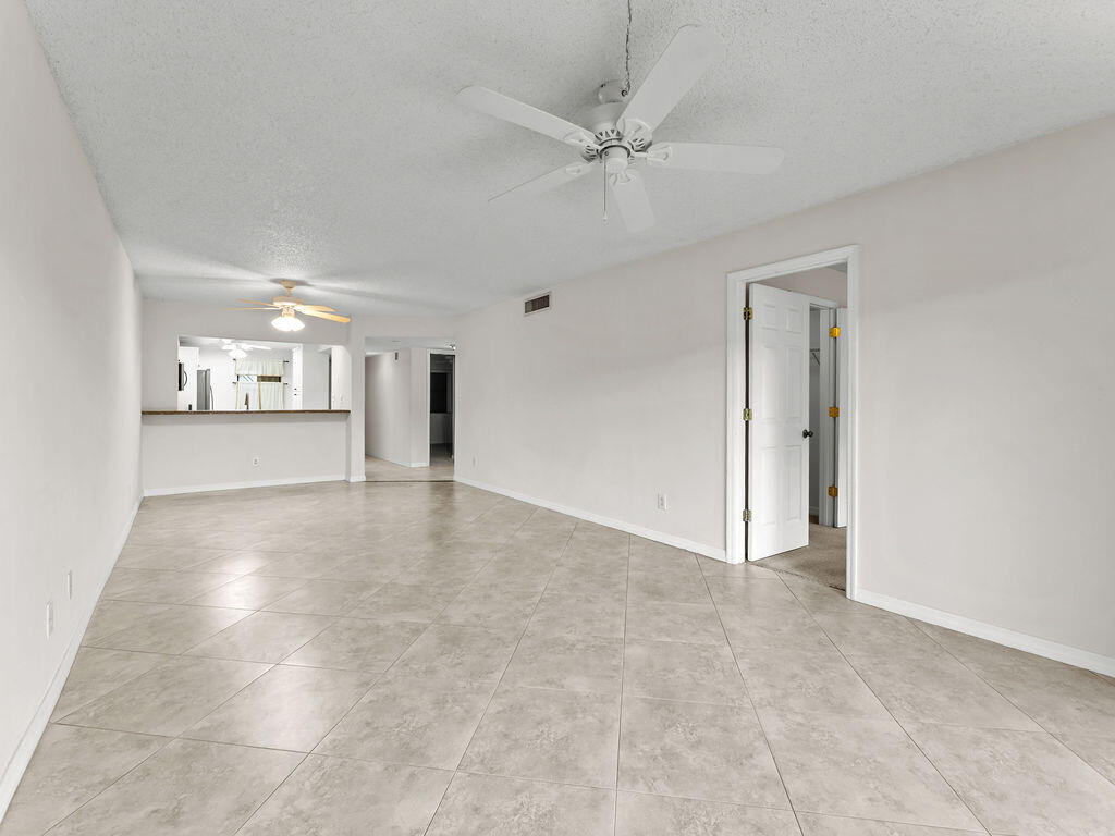 10044 S Ocean Drive 103 Property Photo 12