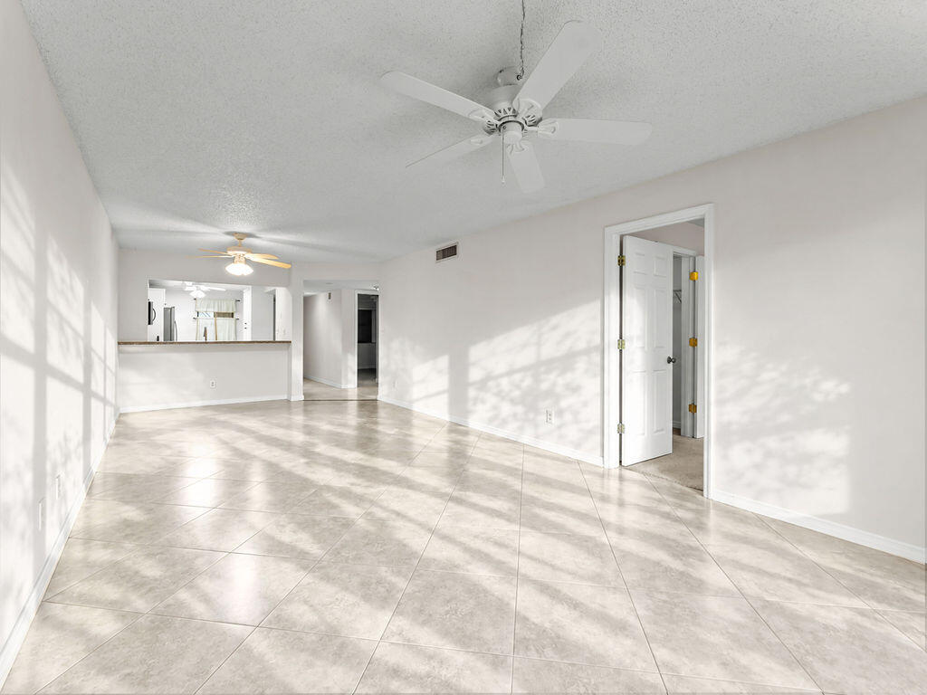 10044 S Ocean Drive 103 Property Photo 24