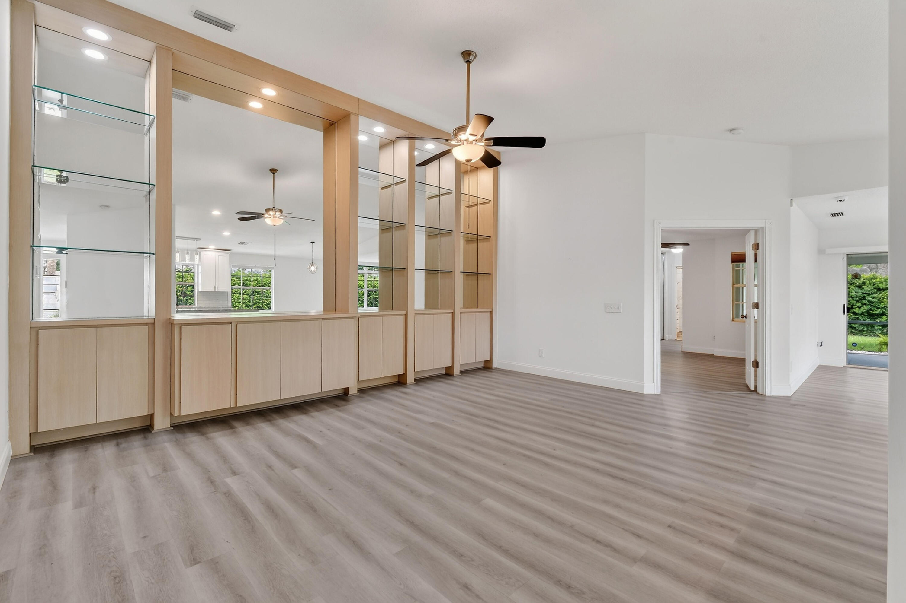 1671 Sw Waterfall Boulevard Property Photo 4