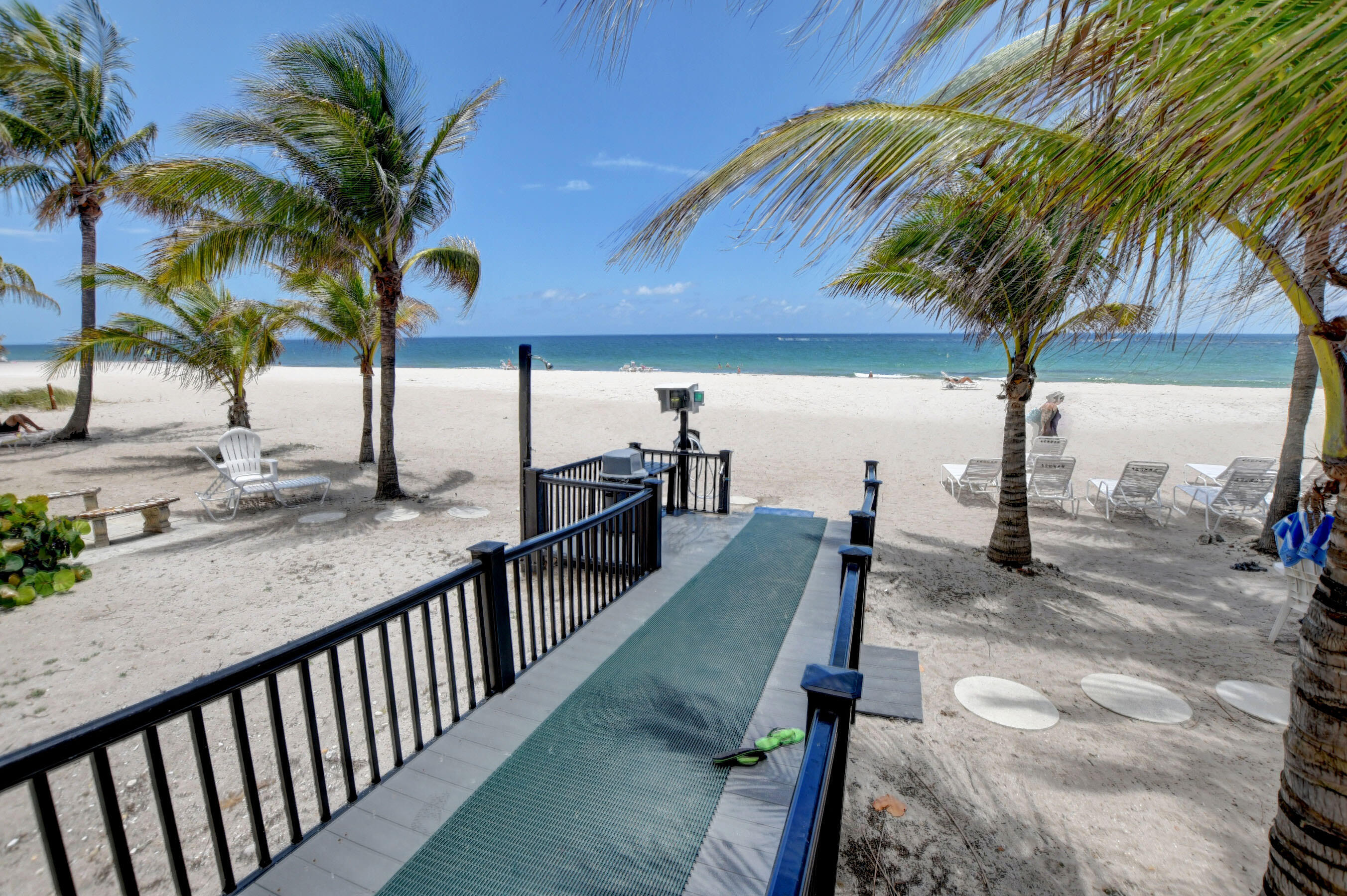 1010 S Ocean Boulevard 1601 Property Photo 2
