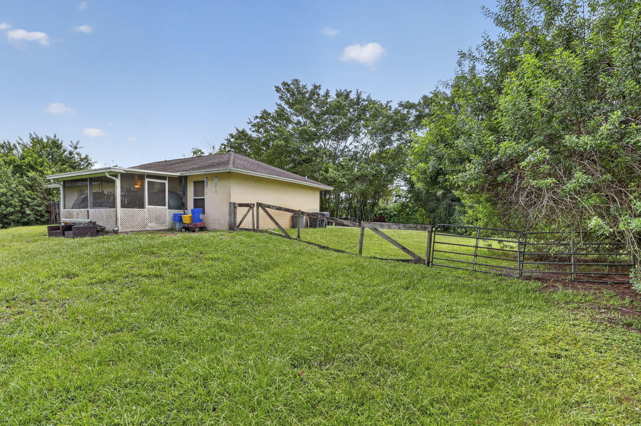 18725 43rd Road N Property Photo 34
