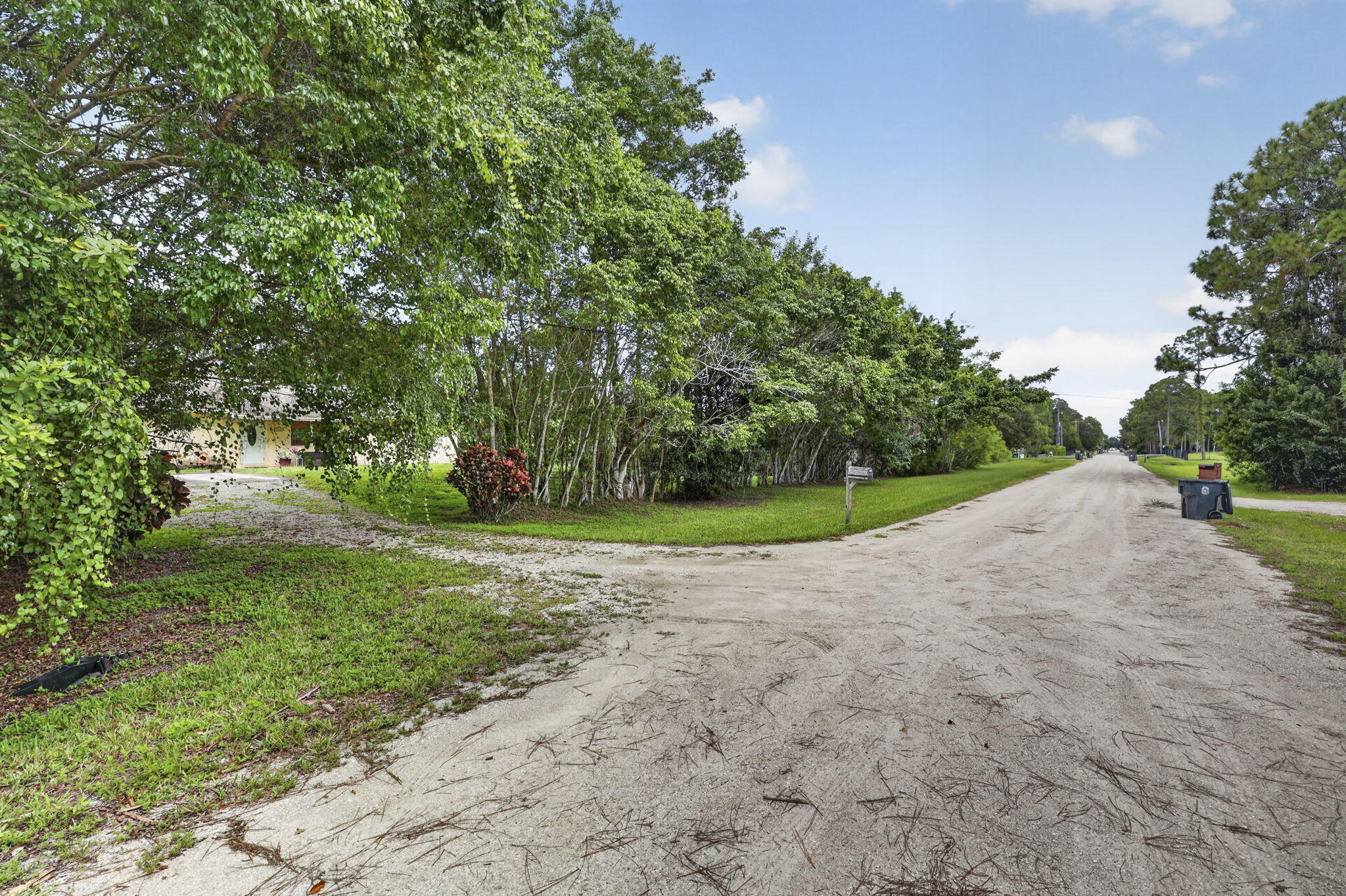 18725 43rd Road N Property Photo 47