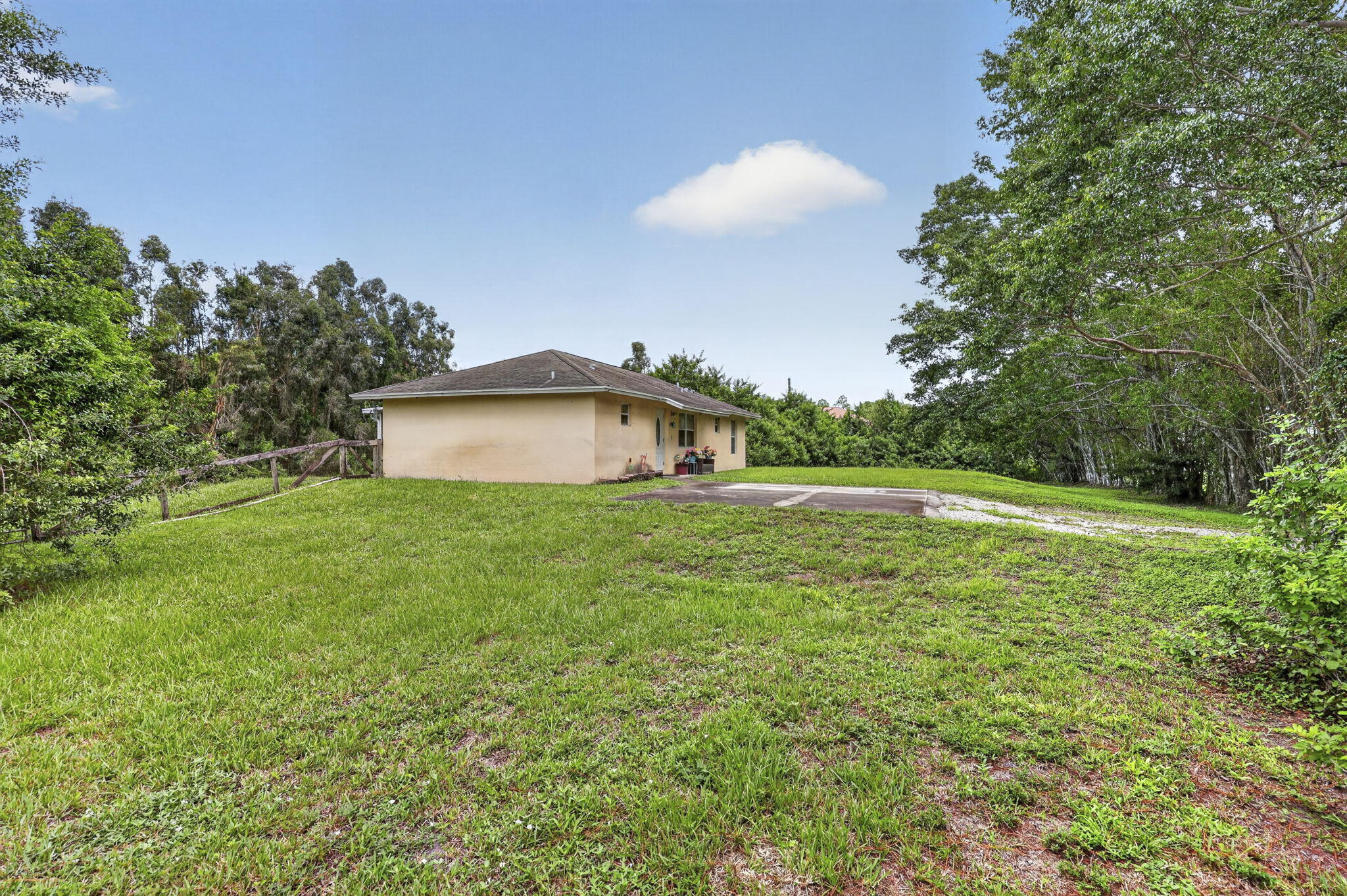 18725 43rd Road N Property Photo 48