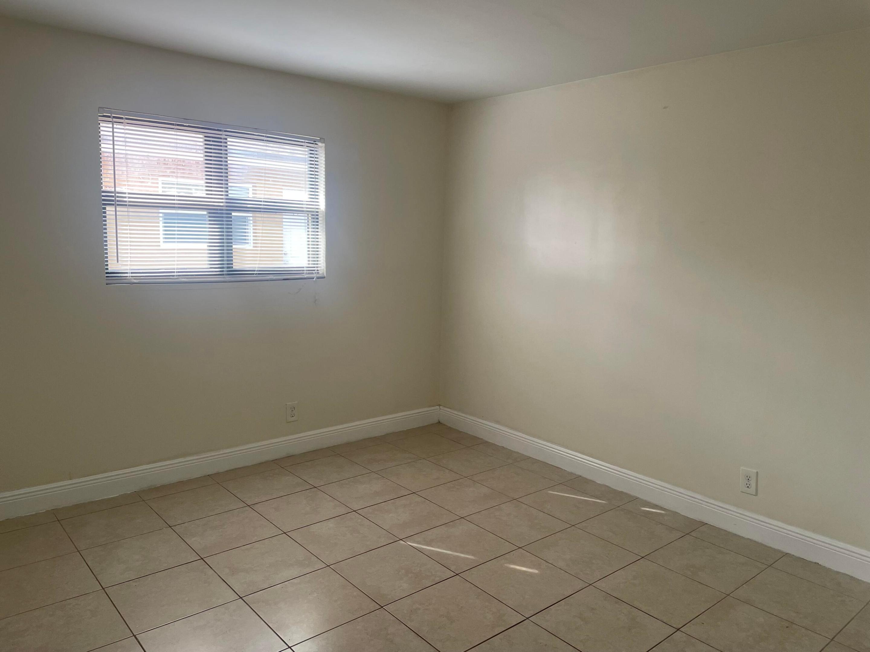2830 Avenue S D1 Property Photo 2