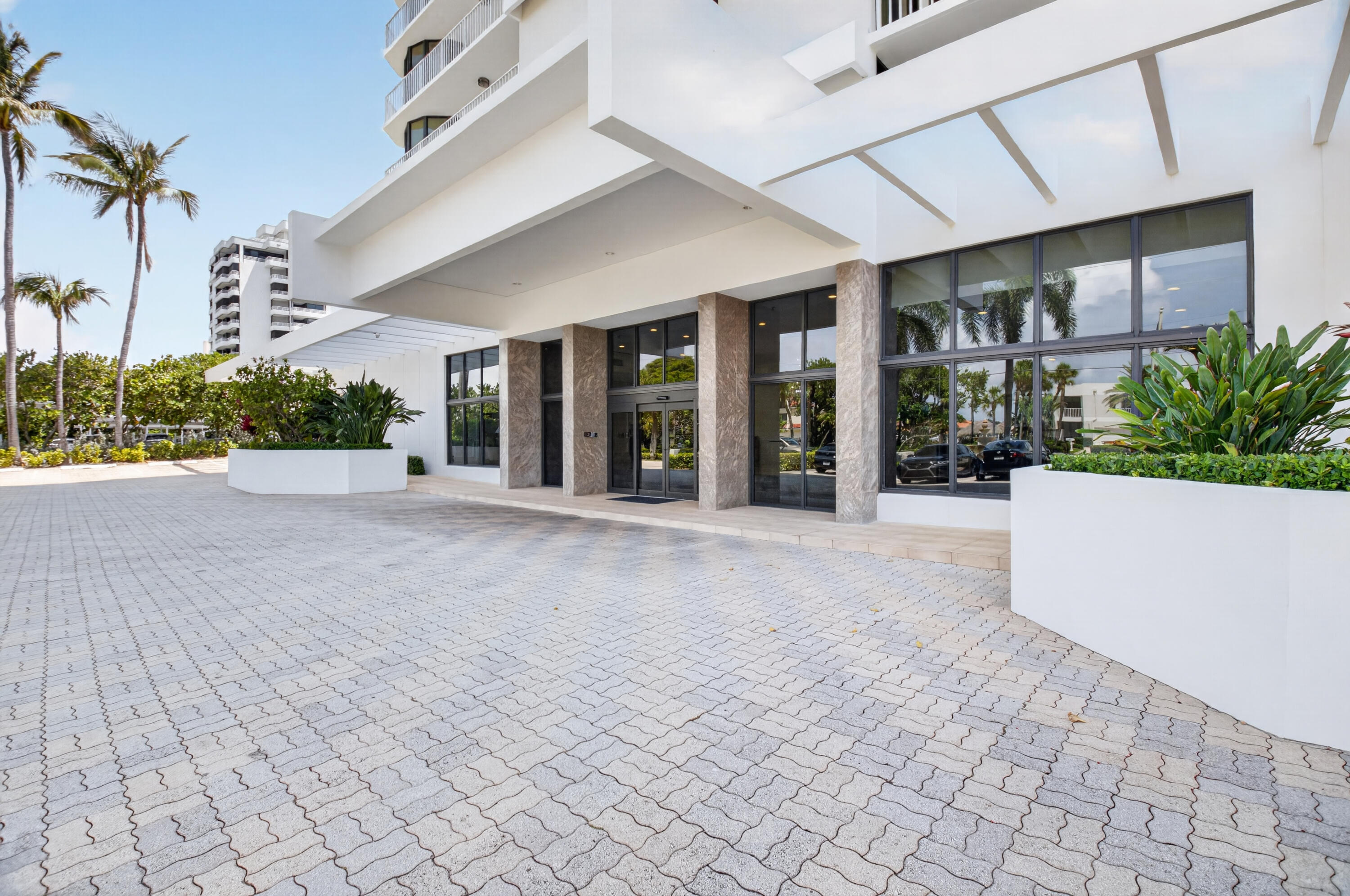 2917 S Ocean Boulevard 902 Property Photo 4