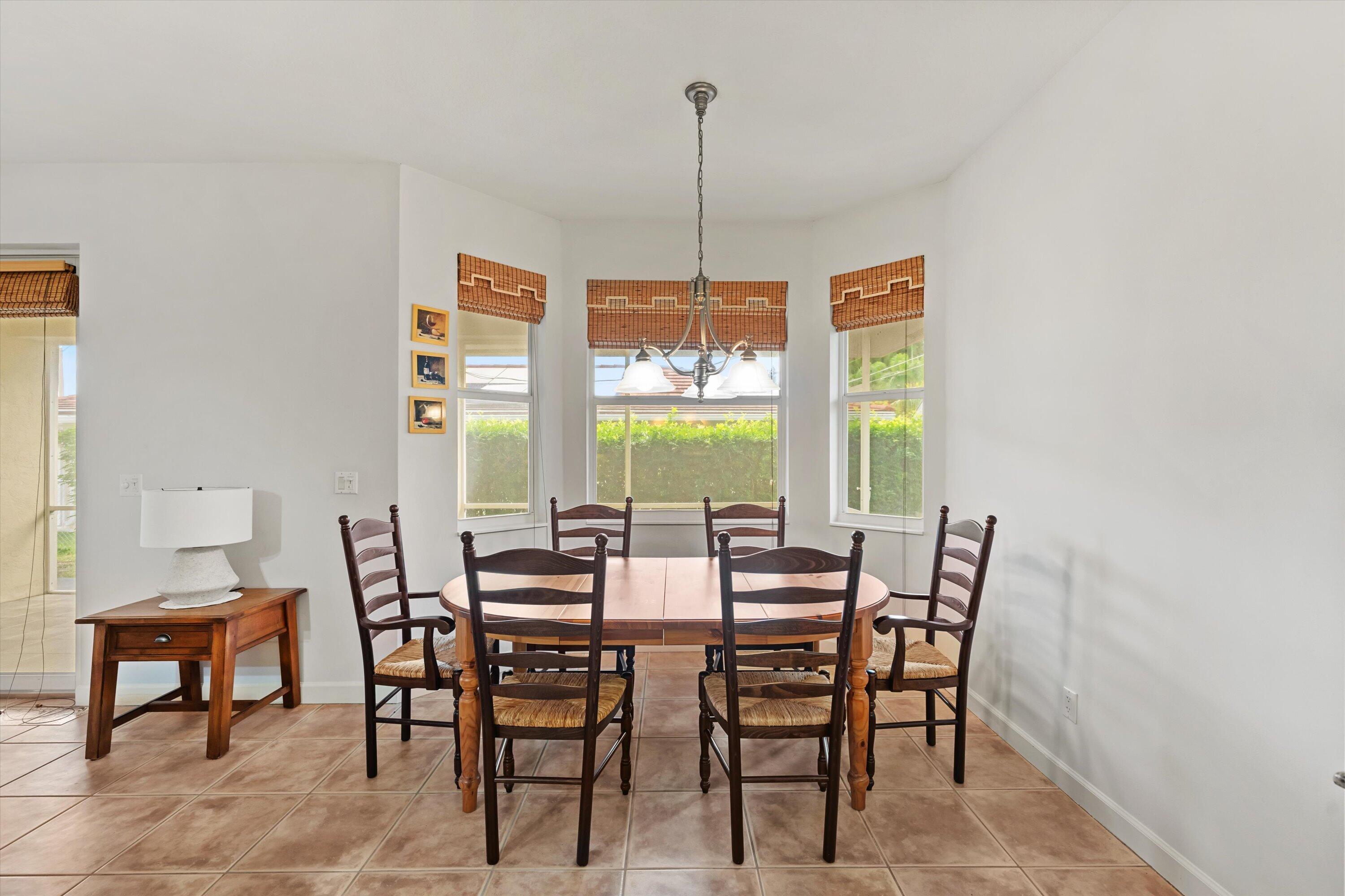 1211 Singer Drive Property Photo 7