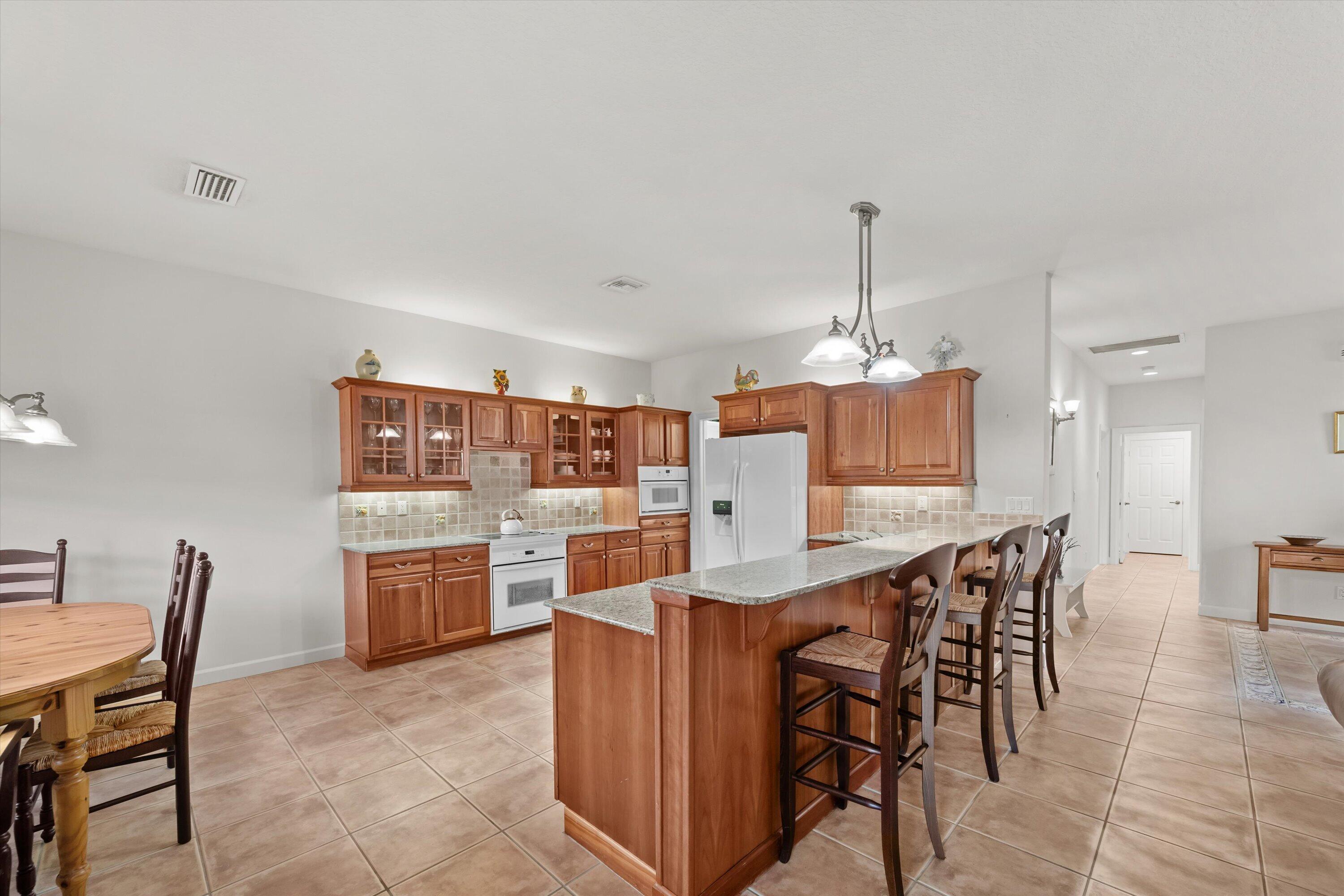 1211 Singer Drive Property Photo 9