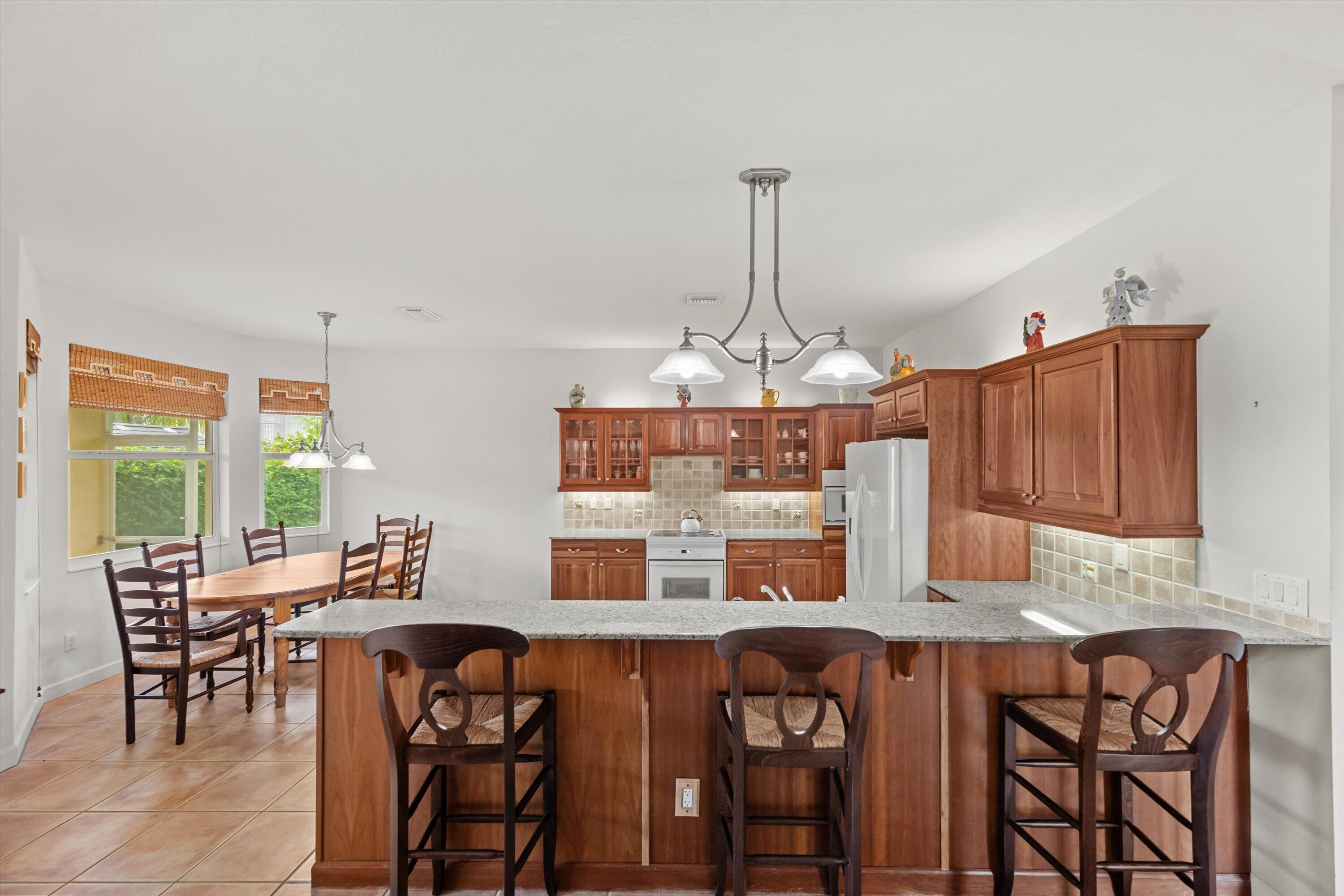 1211 Singer Drive Property Photo 10