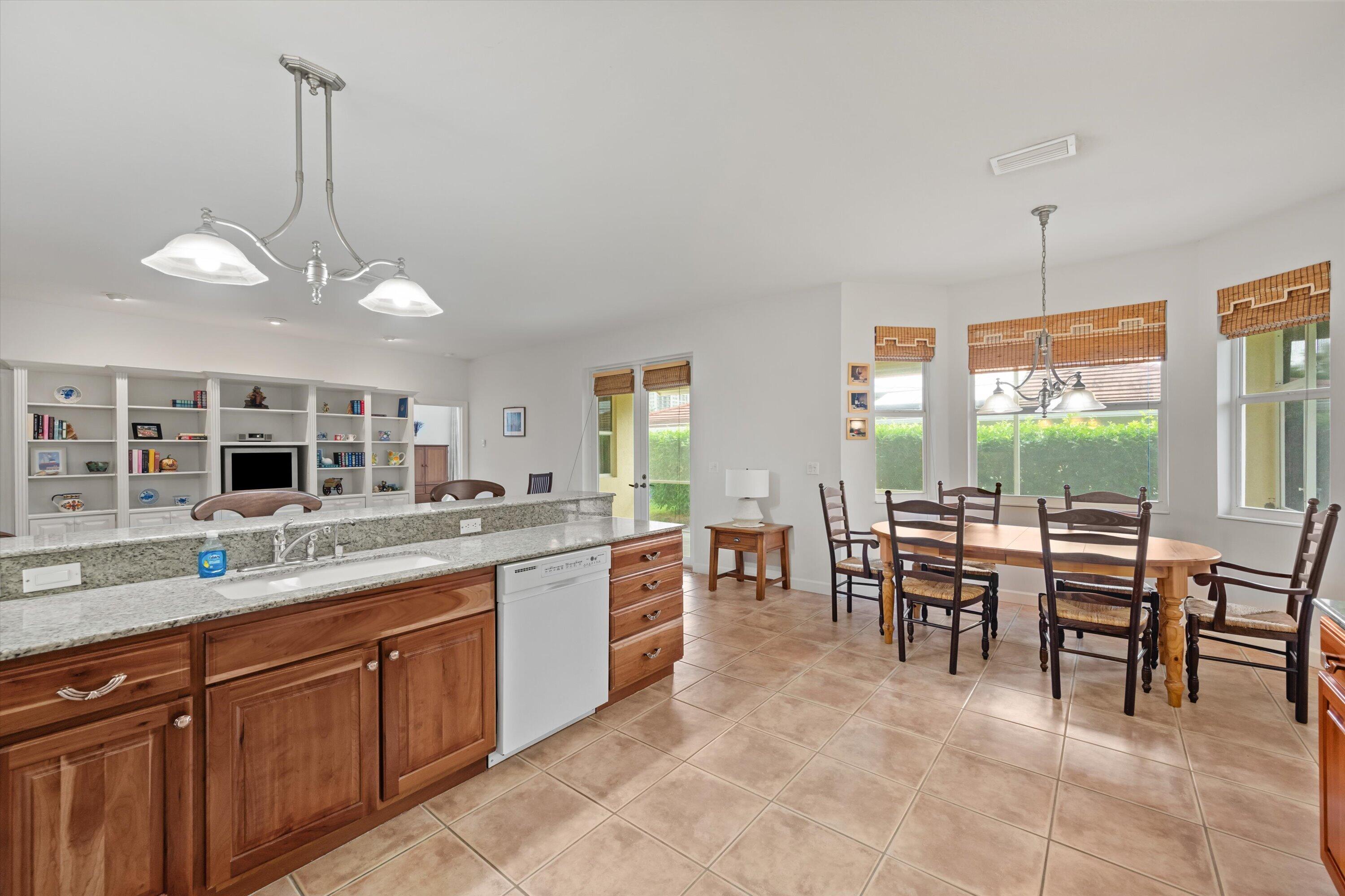 1211 Singer Drive Property Photo 14