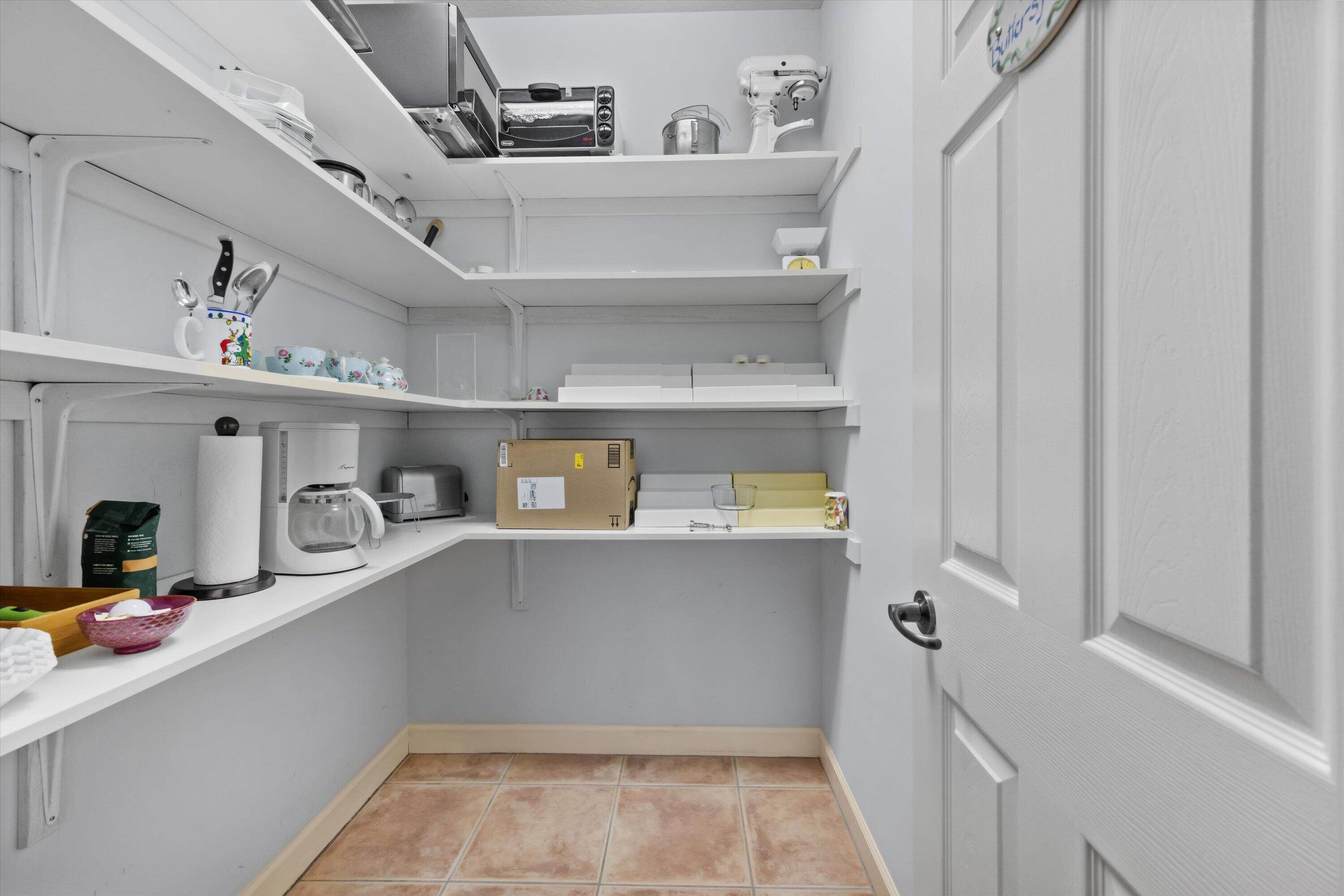 1211 Singer Drive Property Photo 15